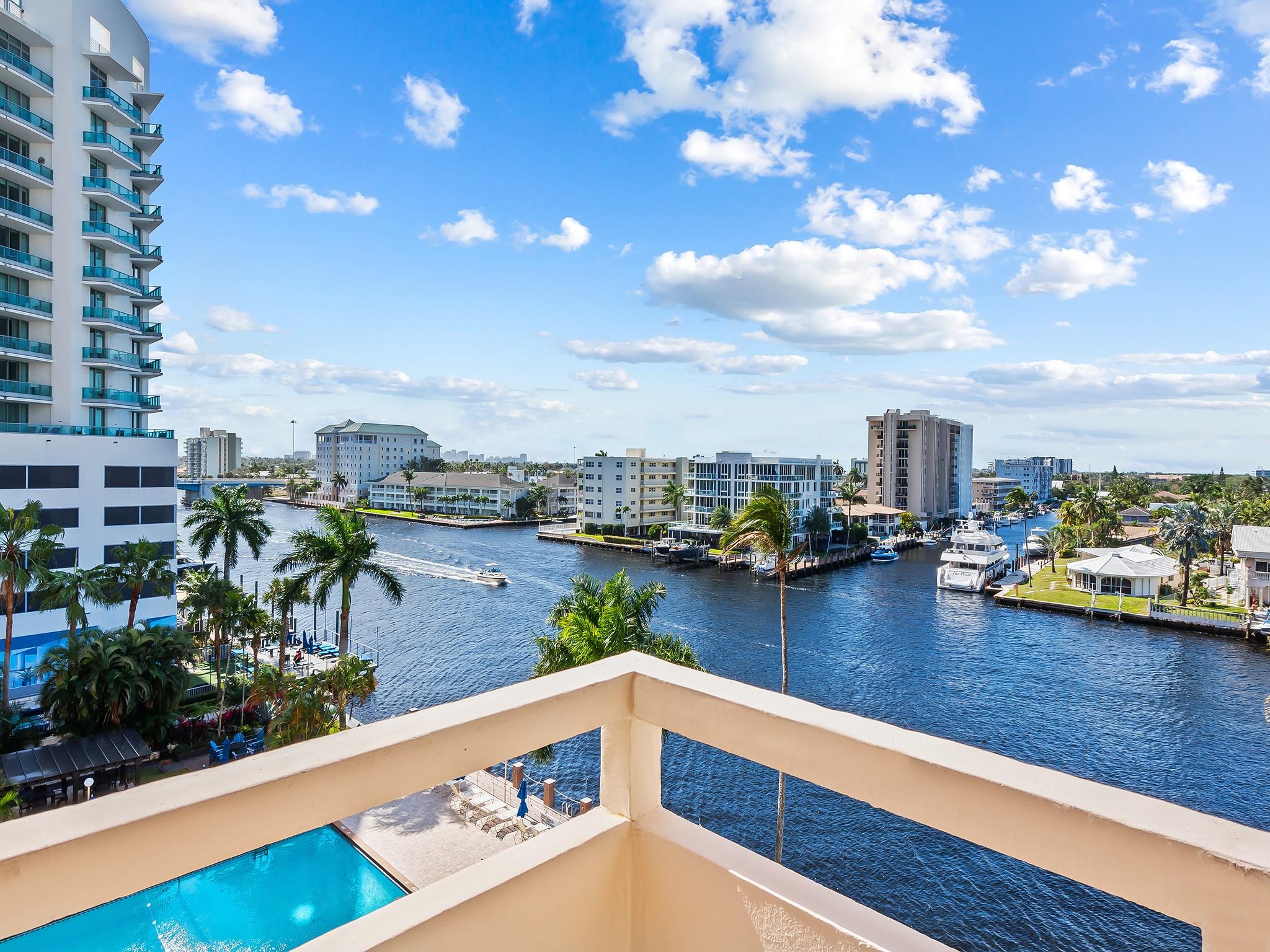 CORAL RIDGE TOWERS - Residential