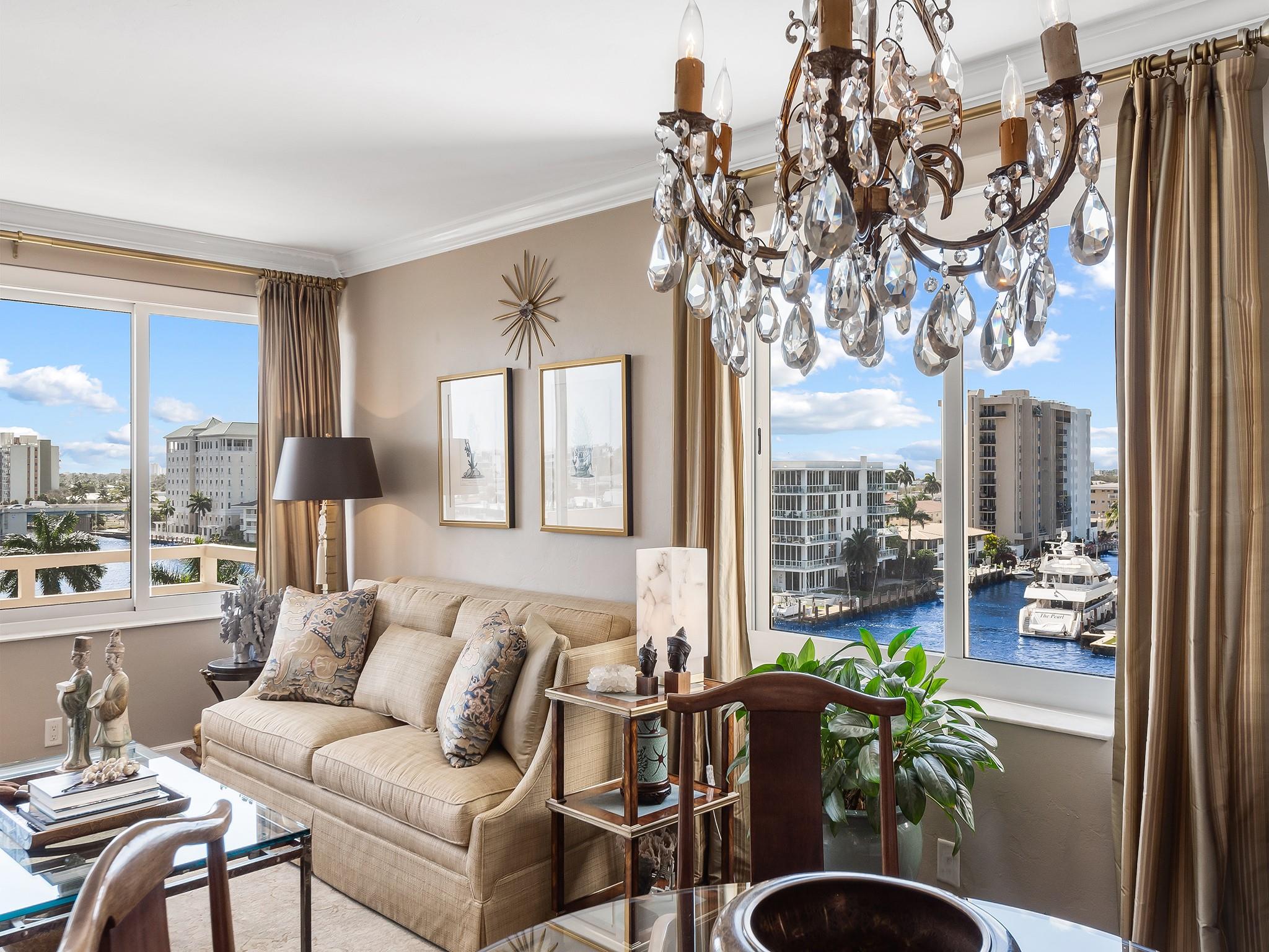 CORAL RIDGE TOWERS - Residential