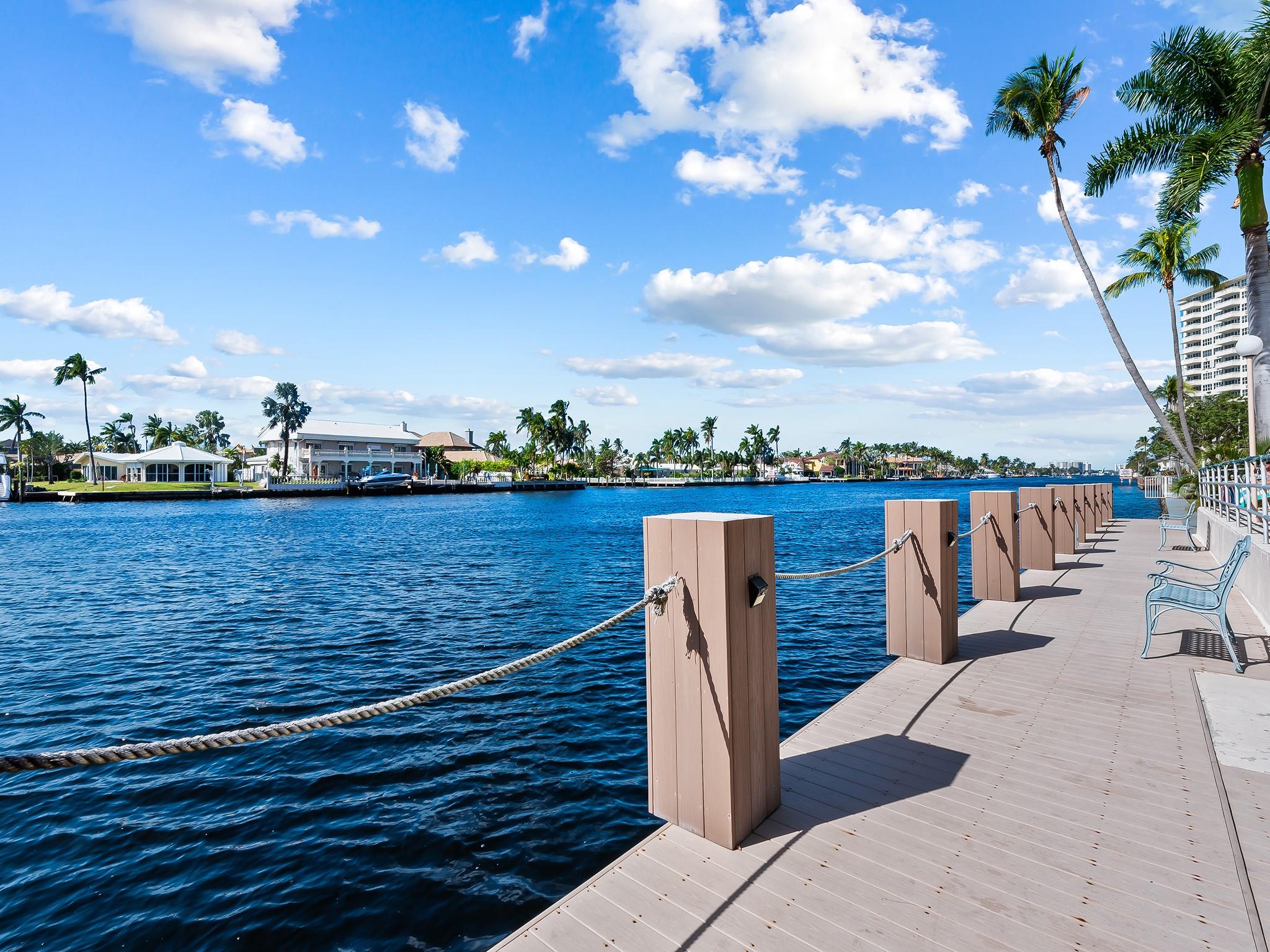 CORAL RIDGE TOWERS - Residential