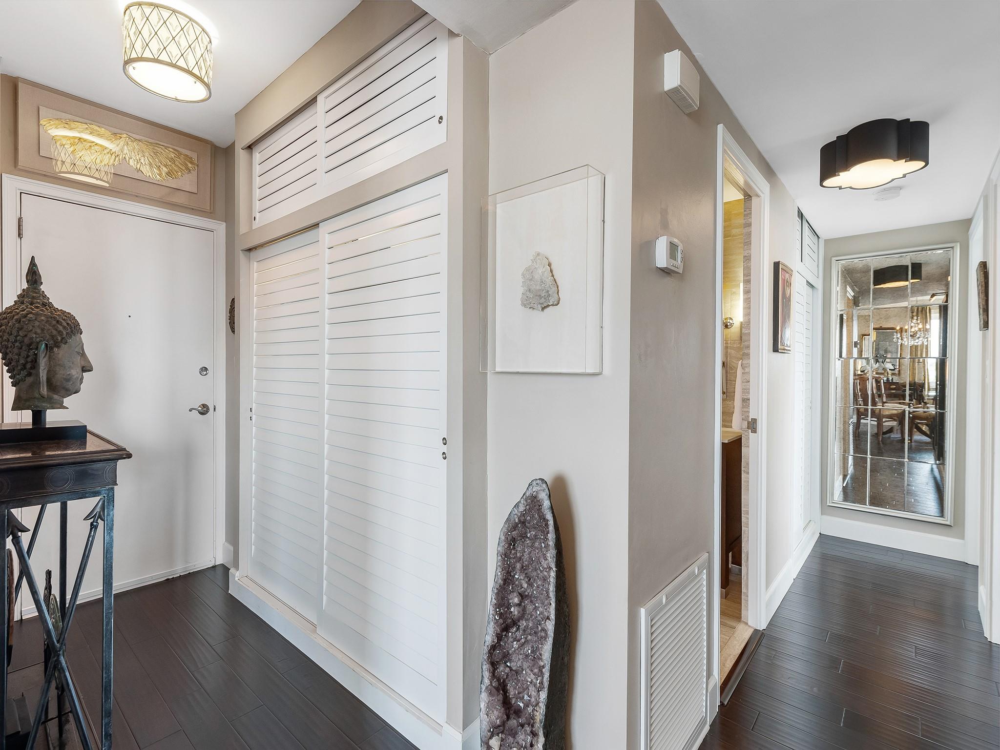 CORAL RIDGE TOWERS - Residential
