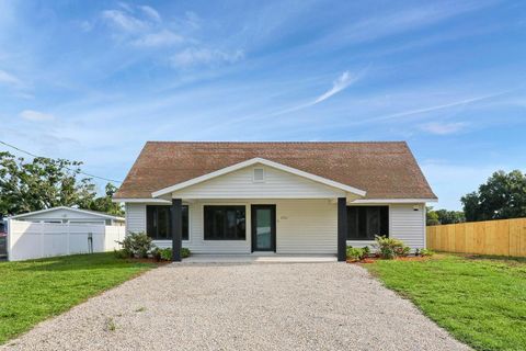 A home in Okeechobee