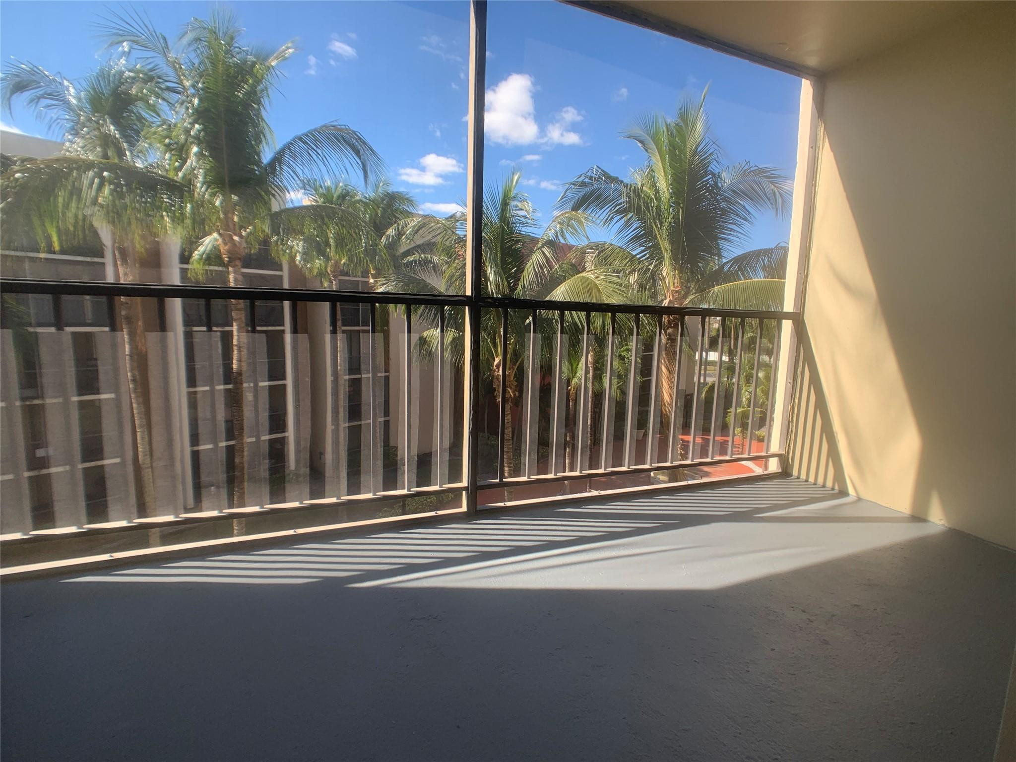 2500 Inverrary Club Apartments - Residential Lease