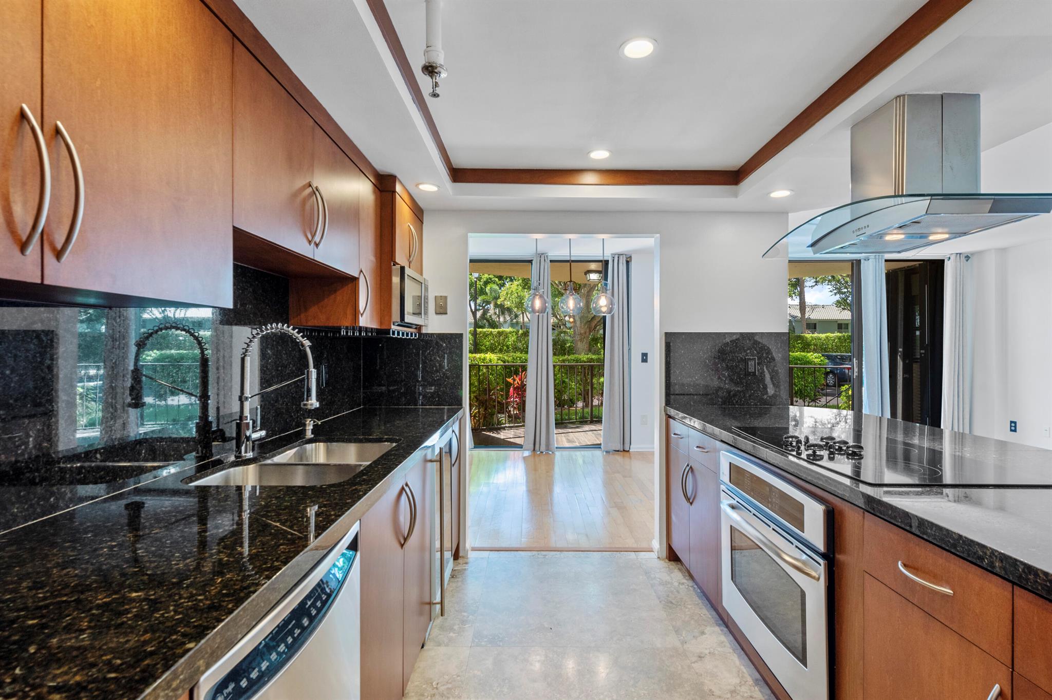 859 Jeffery Street 111
