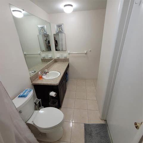 Tiny photo for 3000 NE 16th Avenue #D407, Oakland Park, FL 33334 (MLS # F10551181)