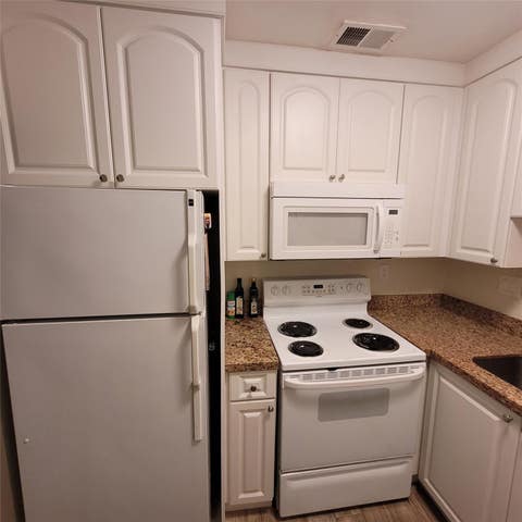 Tiny photo for 3000 NE 16th Avenue #D407, Oakland Park, FL 33334 (MLS # F10551181)