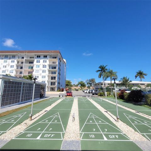 Tiny photo for 3000 NE 16th Avenue #D407, Oakland Park, FL 33334 (MLS # F10551181)