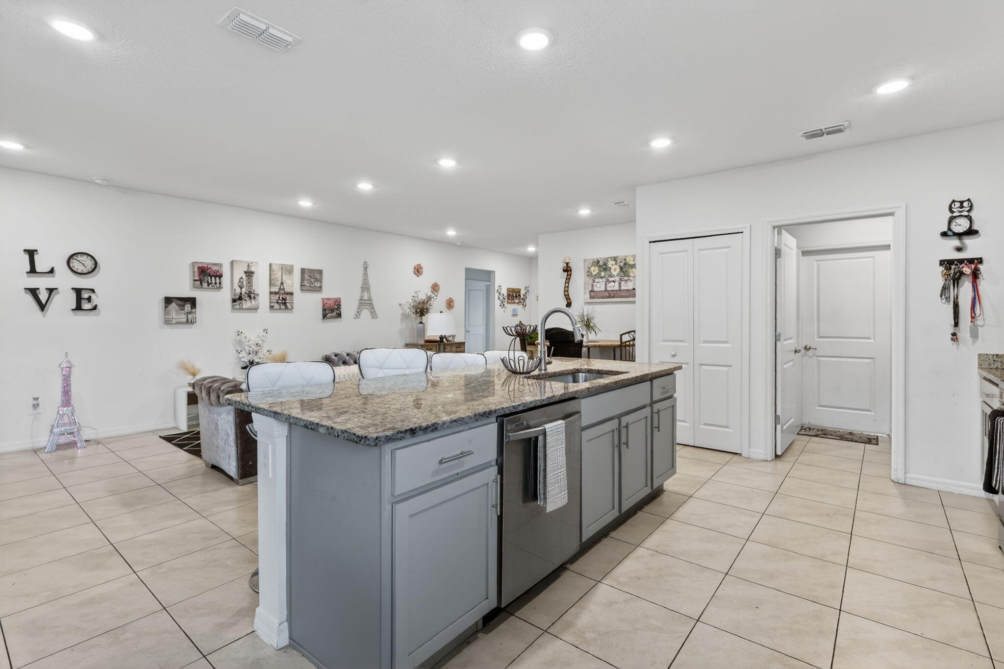 PORT ST LUCIE SECTION 27 - Residential