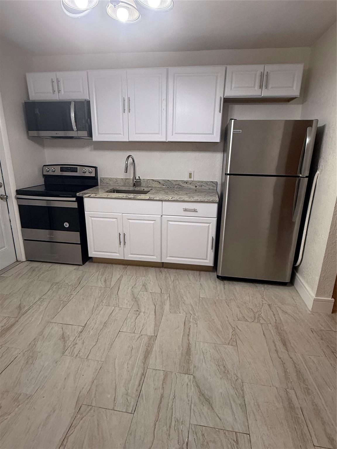 Carver Heights Add 23-26 - Residential Lease