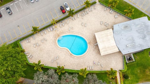 Tiny photo for 210 Oakridge N #210, Deerfield Beach, FL 33442 (MLS # B26037141)