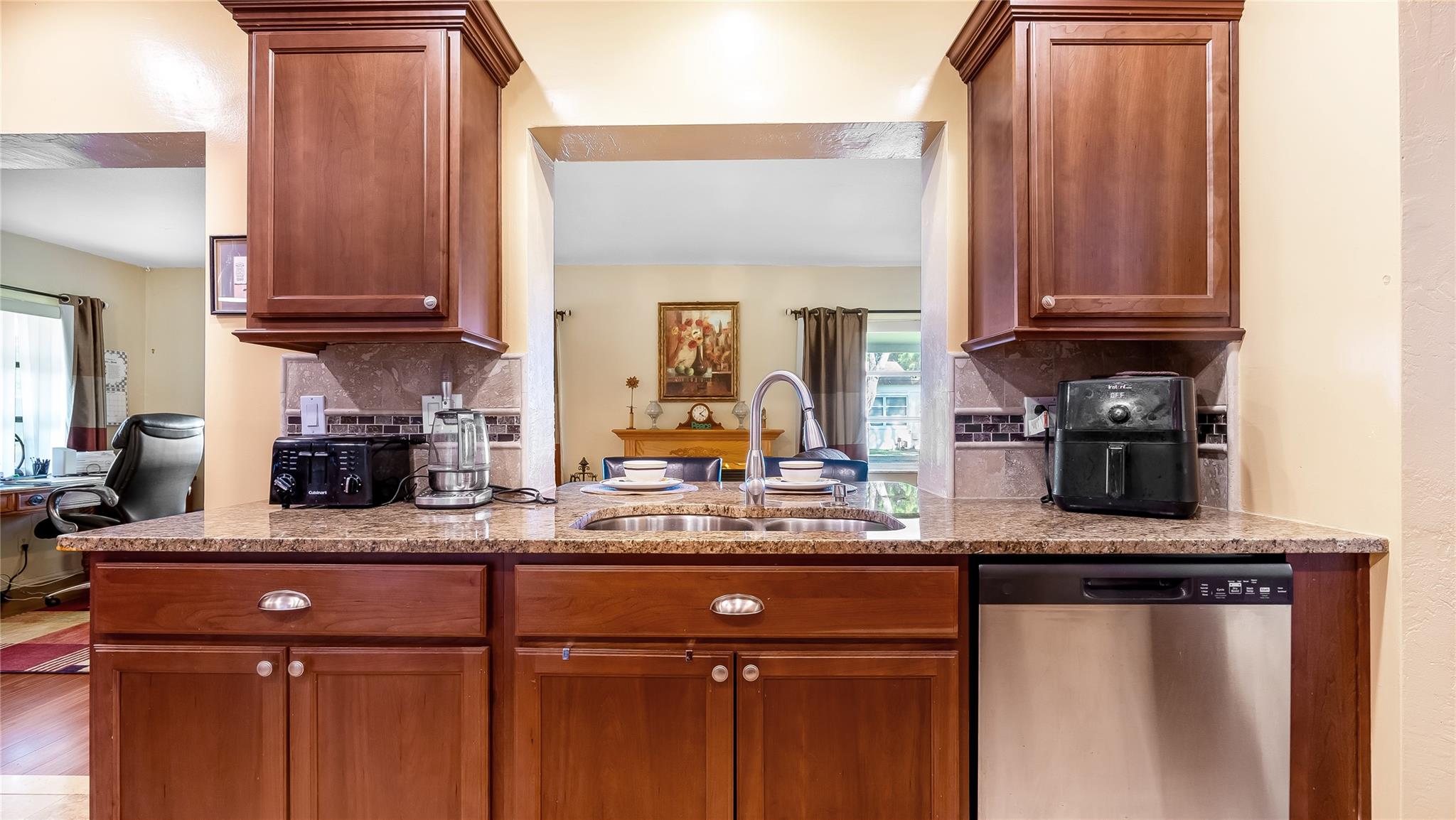 Westwood Commy 4 77-45 B - Residential