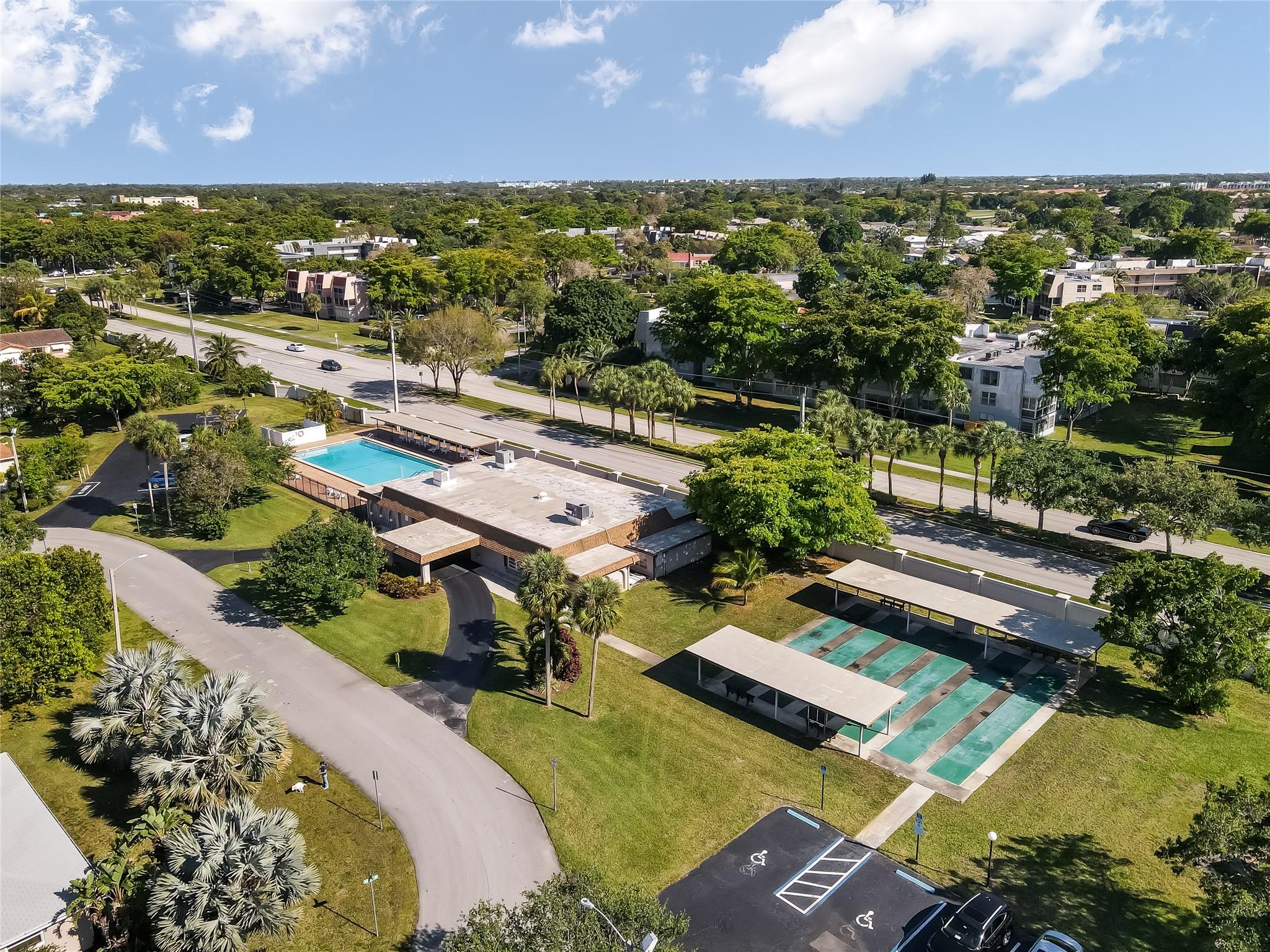 Westwood Commy 4 77-45 B - Residential