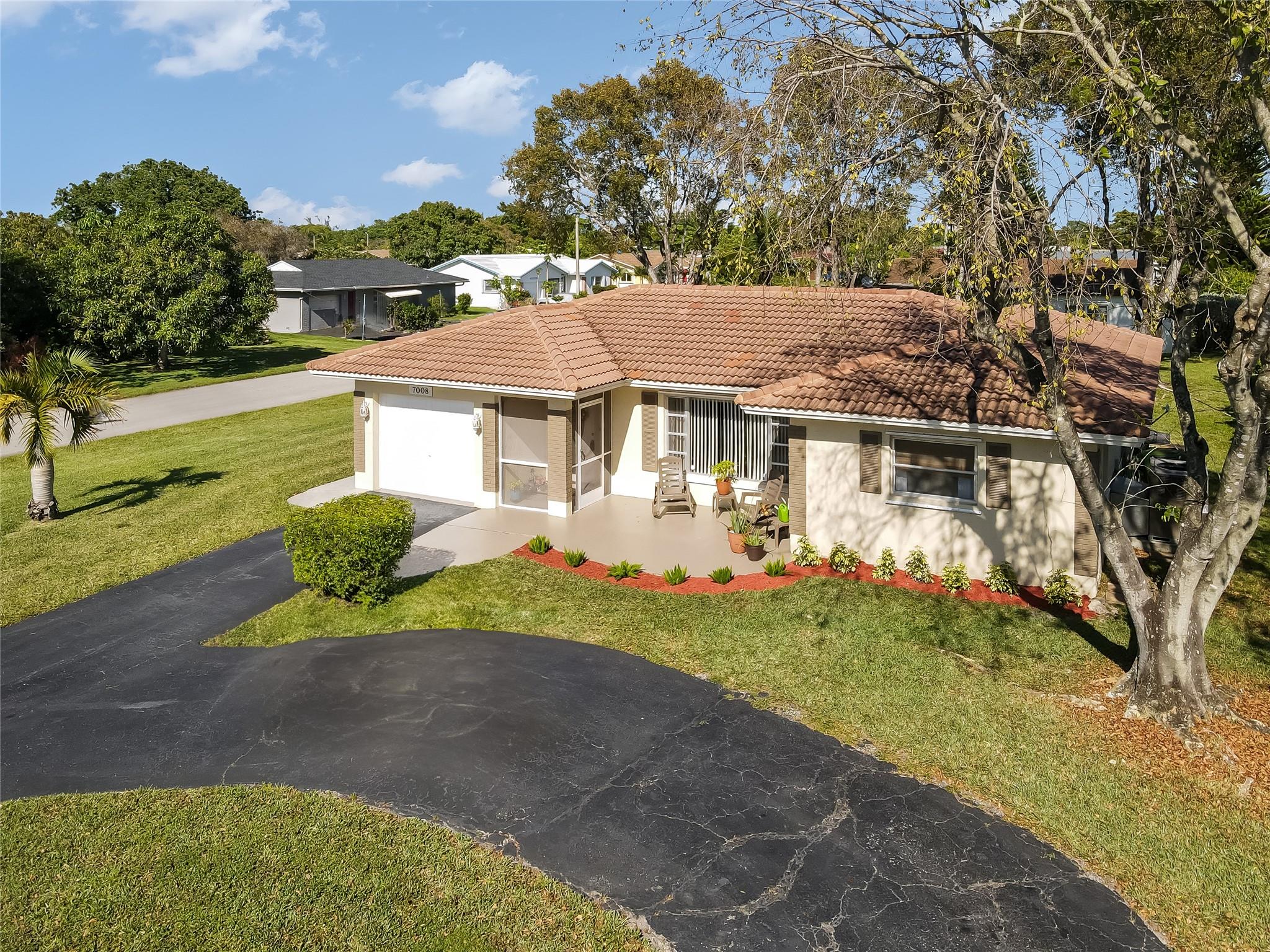 Westwood Commy 4 77-45 B - Residential