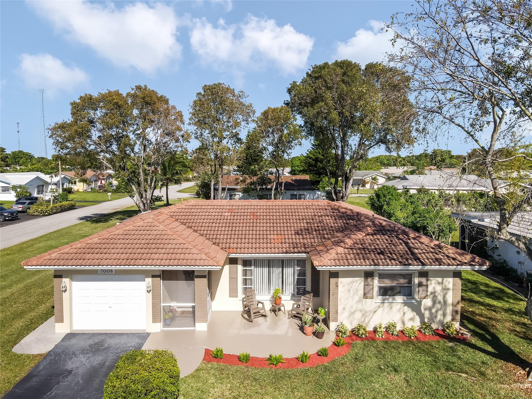 Westwood Commy 4 77-45 B - Residential