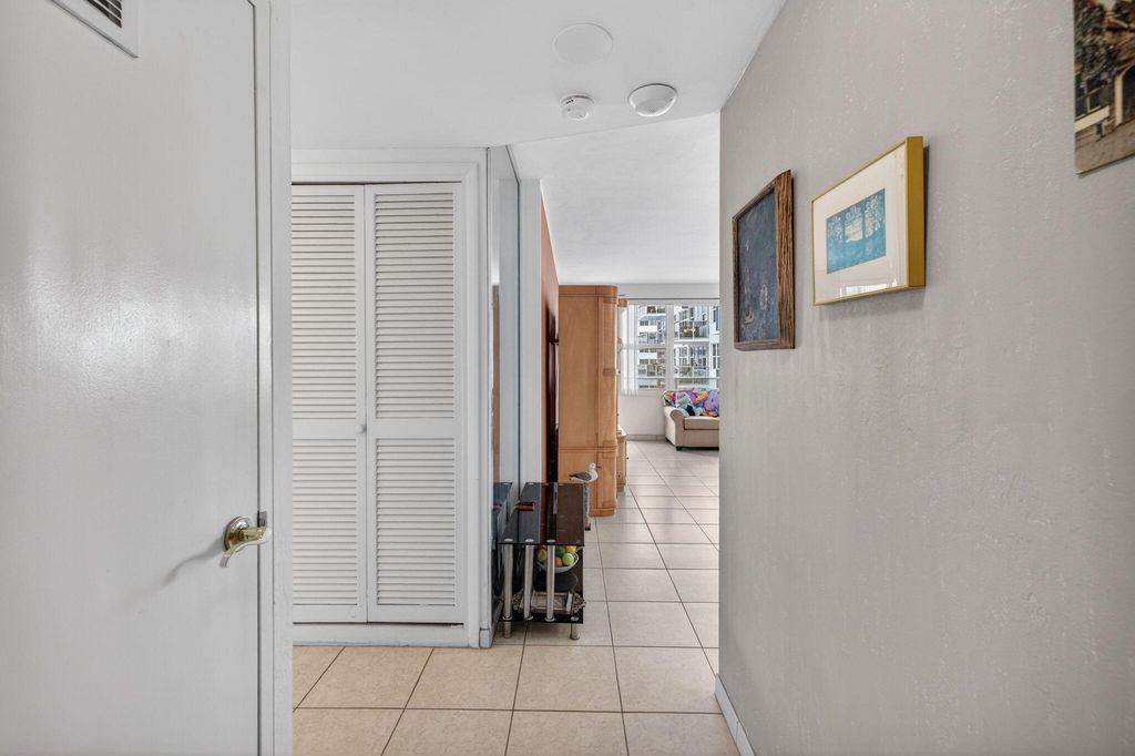 Photo of 3333 NE 34th Street #1418, Fort Lauderdale, FL 33308 (MLS # B26008879)