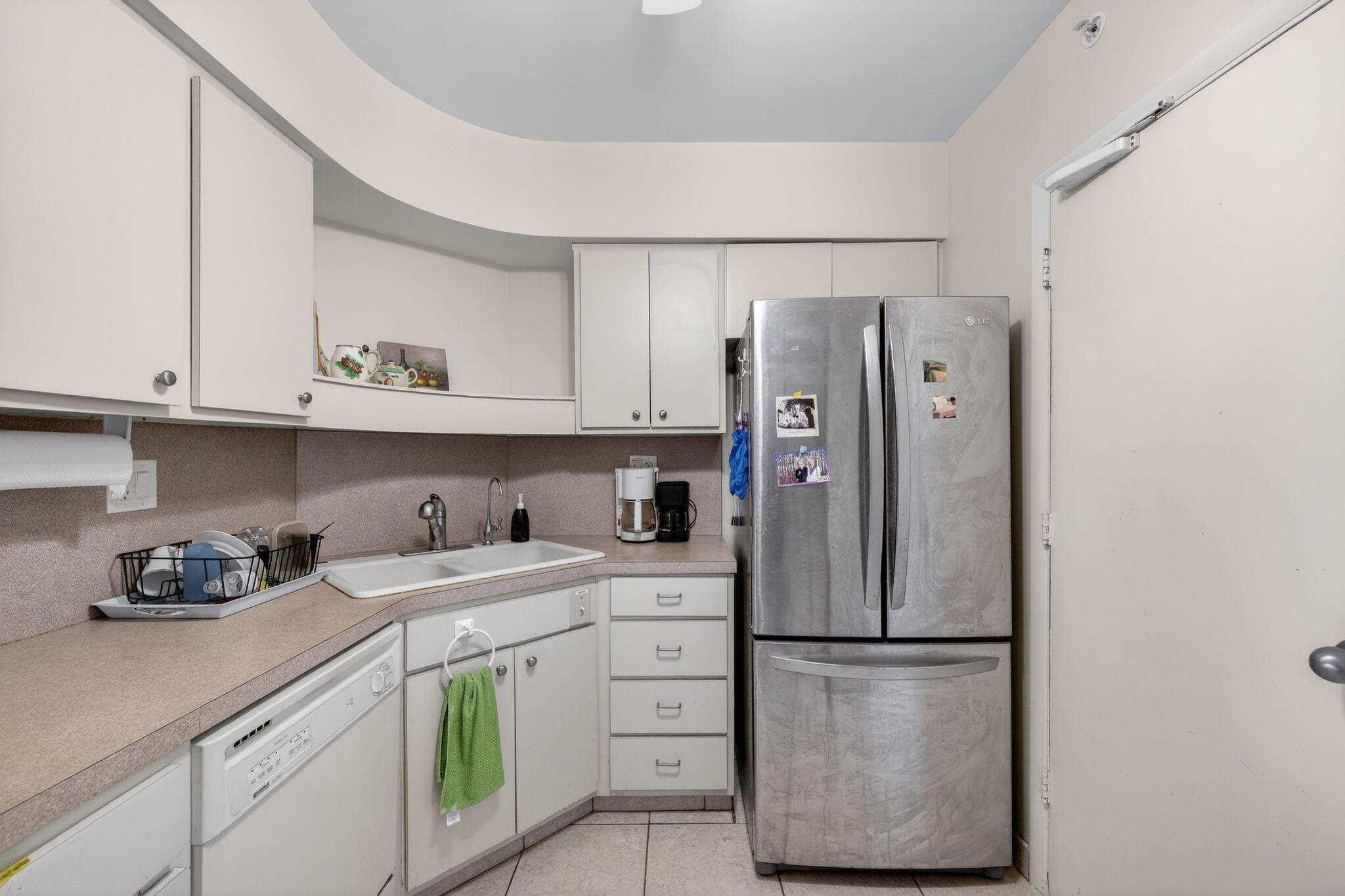 CORAL RIDGE TOWERS SOUTH CO-OP - Residential