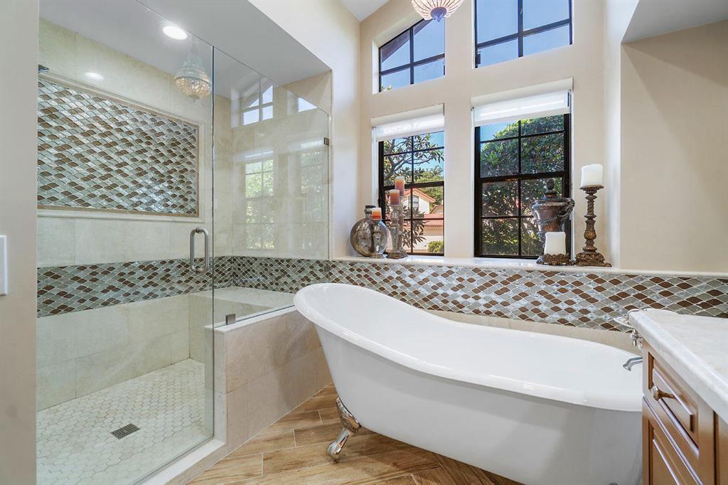 TOWN PLACE CLUB VILLAS - Residential