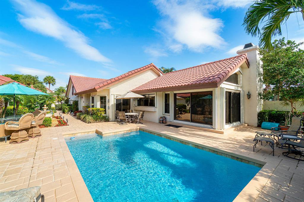 TOWN PLACE CLUB VILLAS - Residential