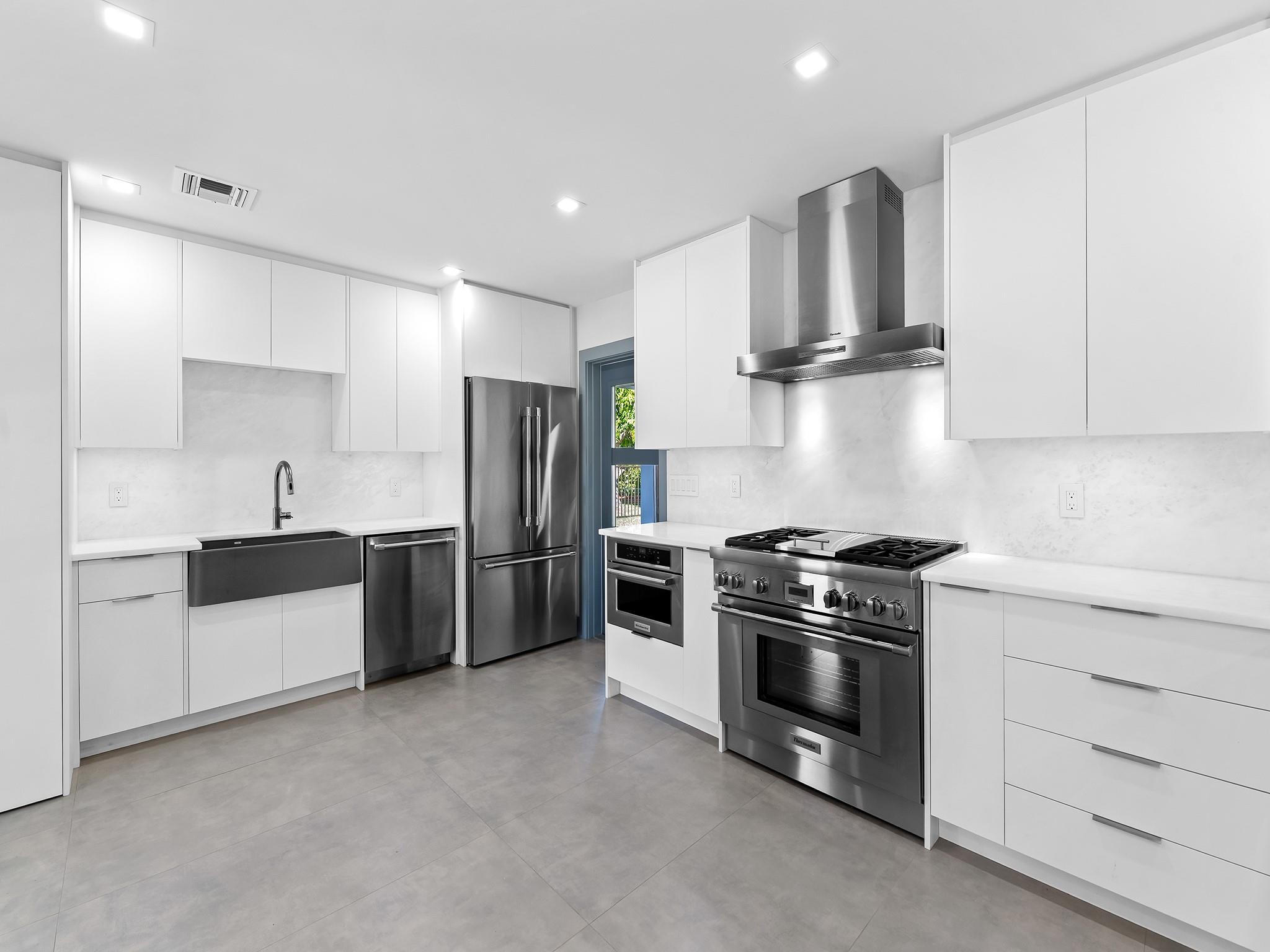 3271 Cypress Creek Dr
