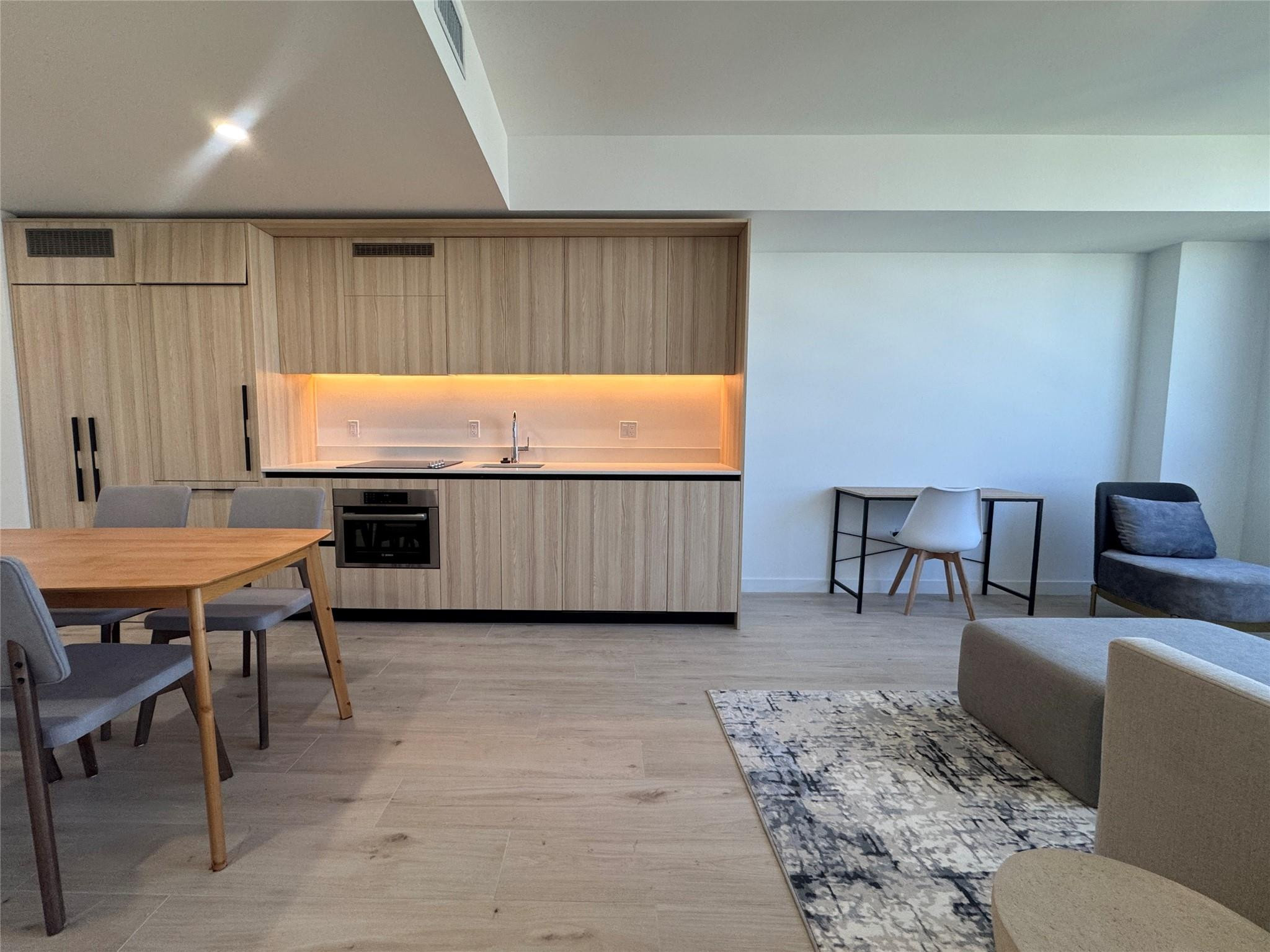 225 N Miami Avenue 3604