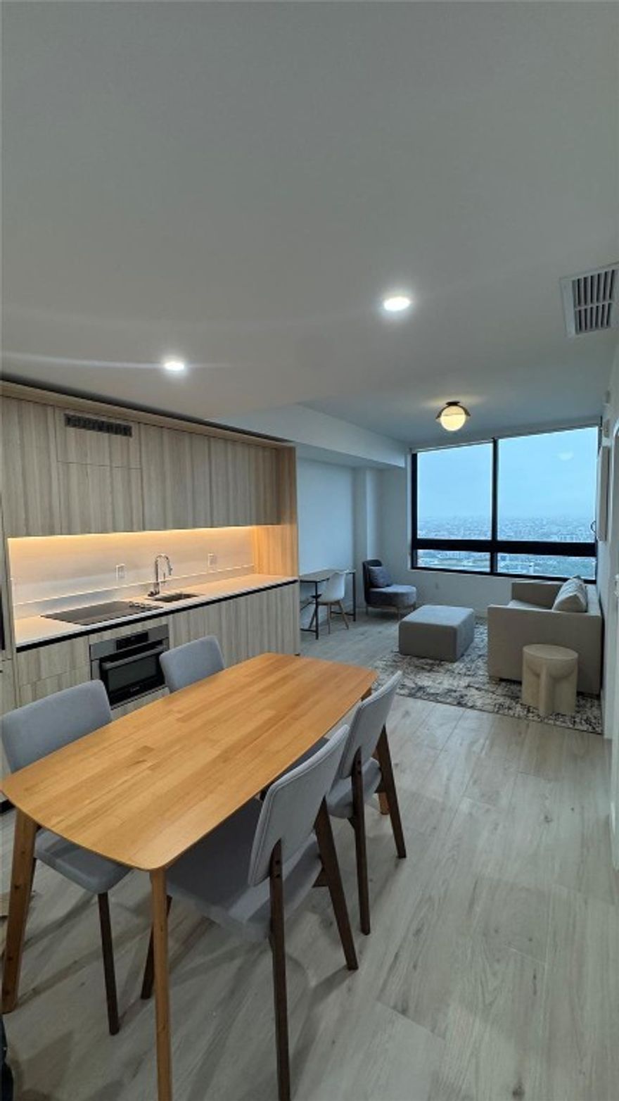 Experience luxury living in the newly constructed District 225 residences, an impeccably furnished home located in the heart of Downtown Miami. Prime investment opportunity or be one of the first to own this unit at high up on the 36th floor. Owners may self-manage or use the building’s in-house rental management program. The unit is sold fully furnished and turn-key ready, with beautiful modern finishes. Stunning, bright, airy living space with a modern kitchen with high-end appliances, a comfortable bedroom with ample closet space, washer & dryer. Enjoy top-tier amenities, rooftop pool, fitness center, basketball & racquetball courts, rock climbing wall, golf simulator, sauna & spa, co-working spaces. Prime location and only steps away from the best shopping, dining, and entertainment.