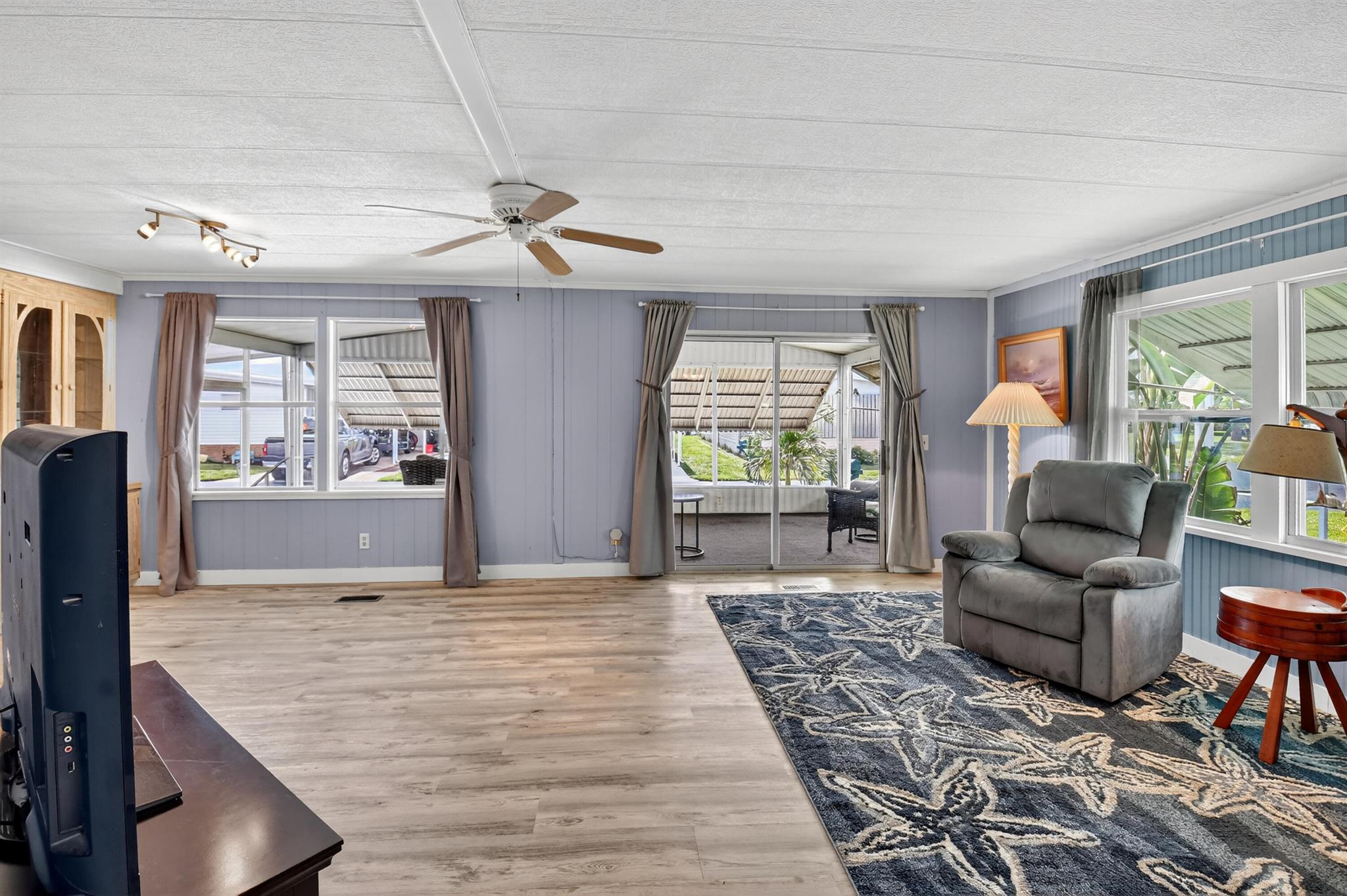JAMAICA BAY MOBILE HOME C - Residential