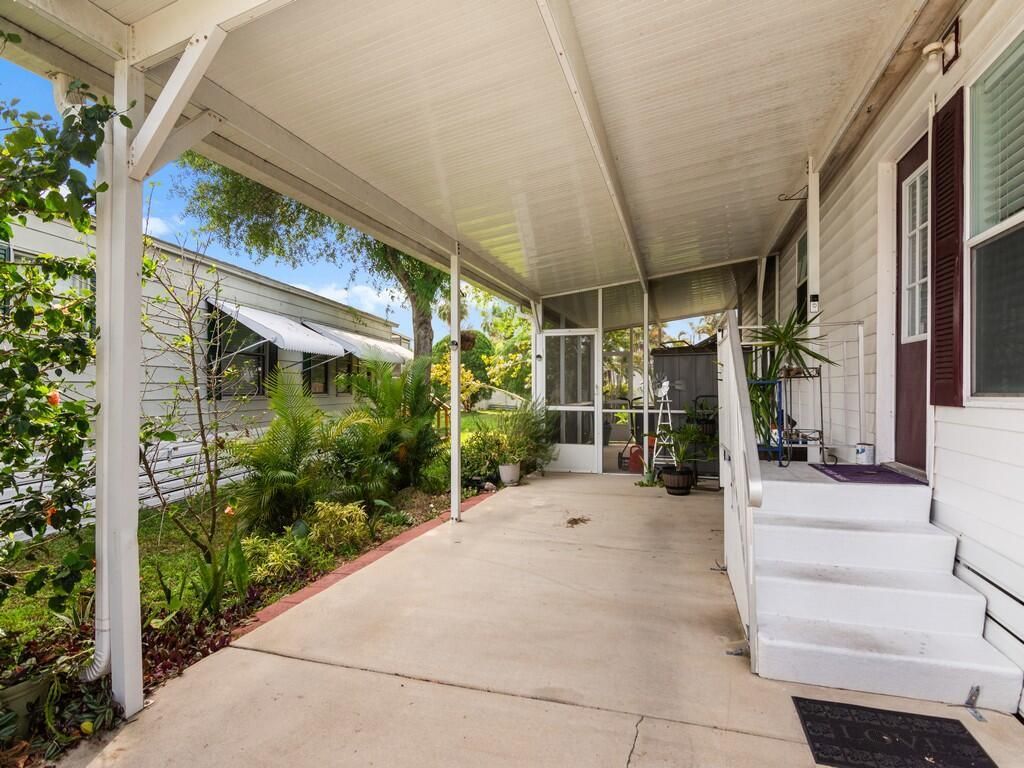 Photo of 7 Gorda Way, Port Saint Lucie, FL 34952 (MLS # R11068720)