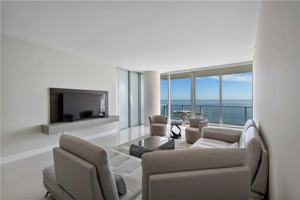 Auberge Beach Residences - Residential