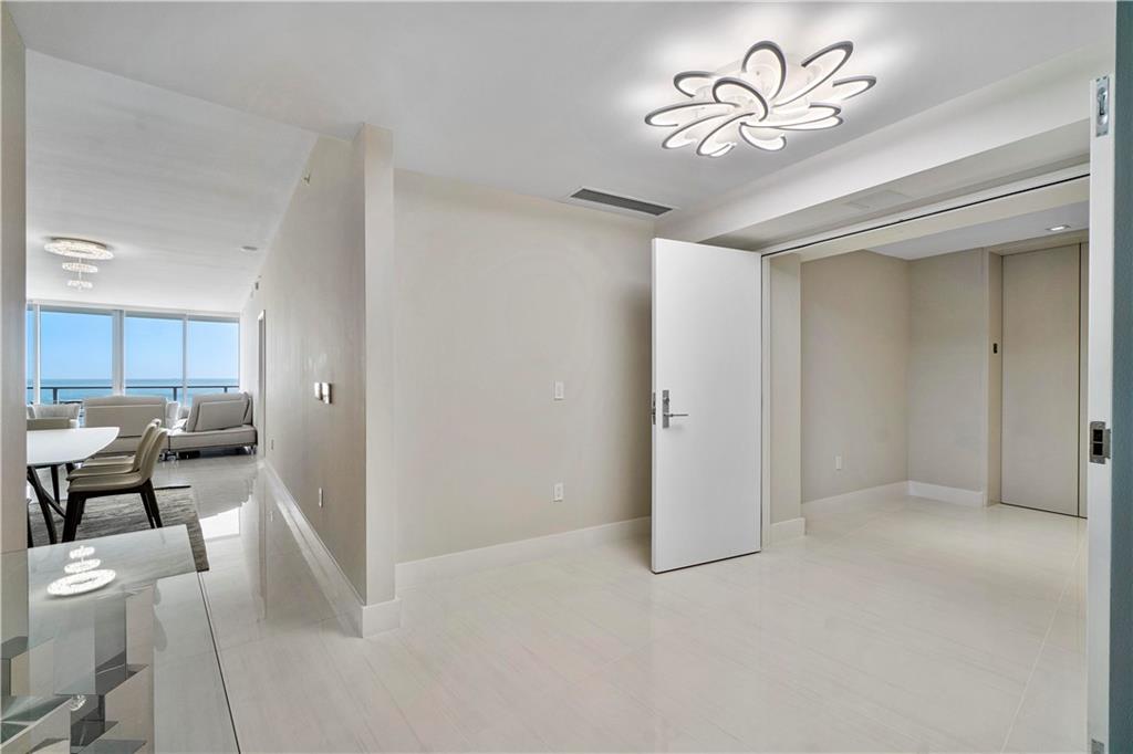 Auberge Beach Residences - Residential