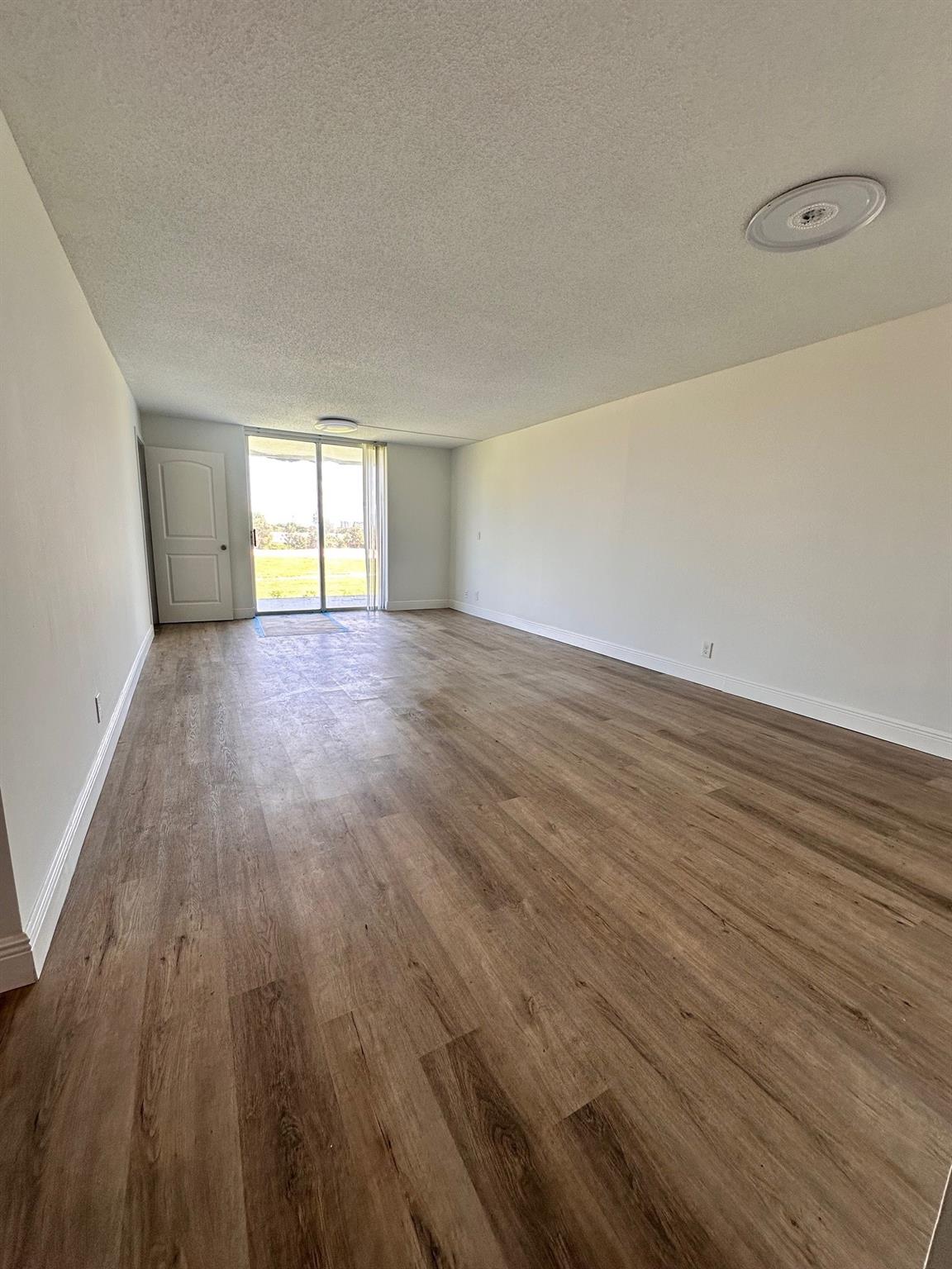 Boca Teeca Condo Un 03 - Residential Lease