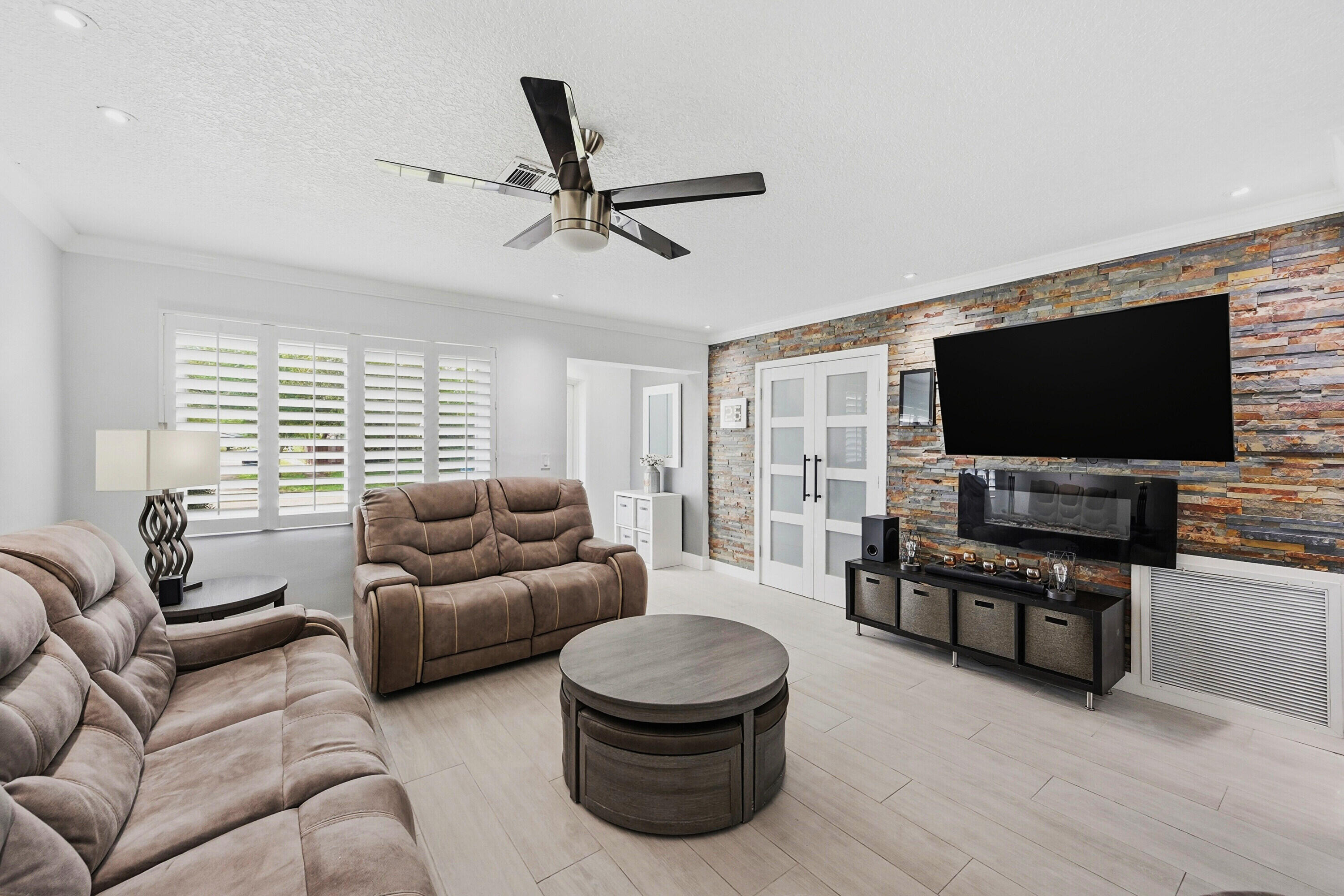 COCONUT CREEK 10TH SEC - Residential