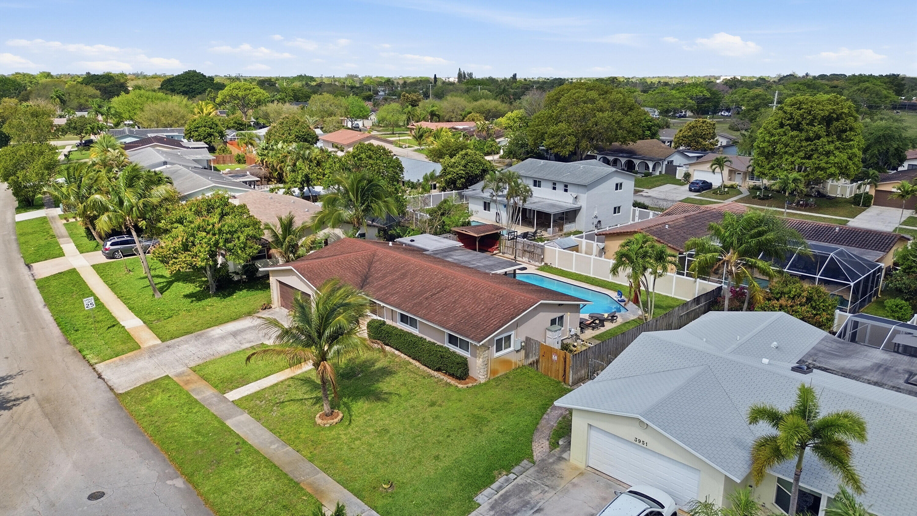 COCONUT CREEK 10TH SEC - Residential