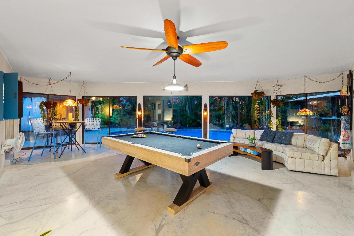 BOCA RATON SQUARE UNIT 19 - Residential