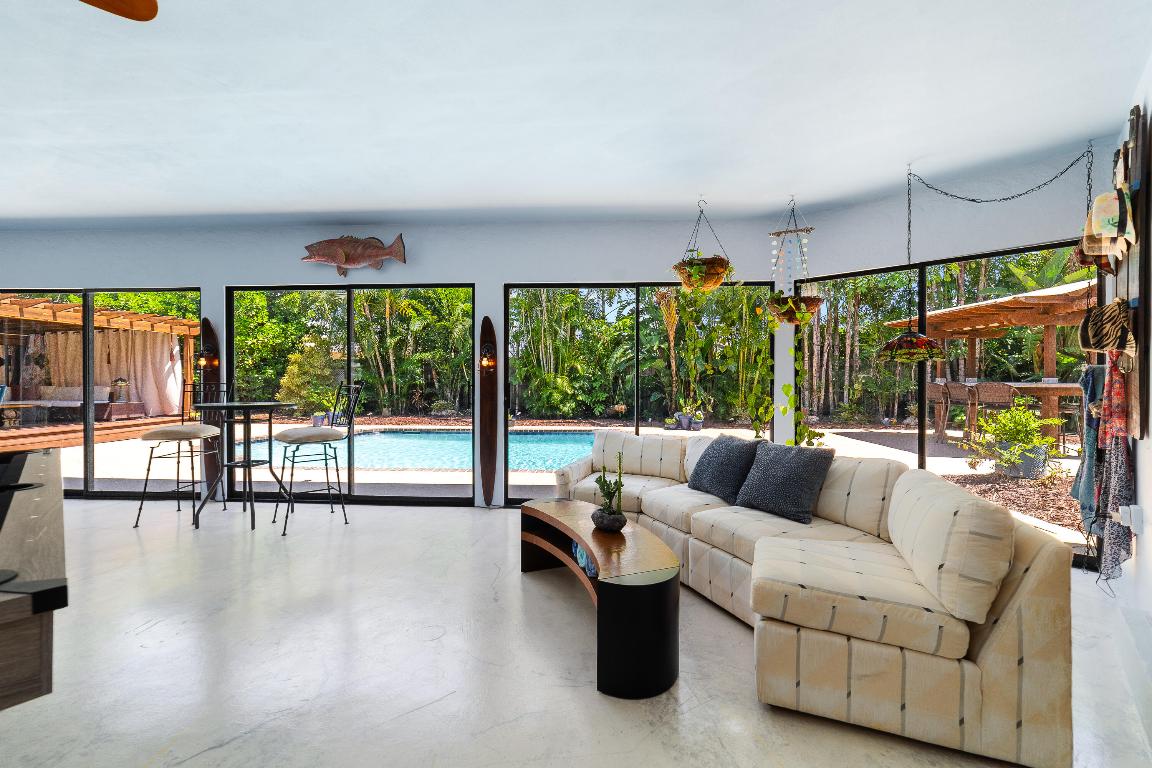 BOCA RATON SQUARE UNIT 19 - Residential