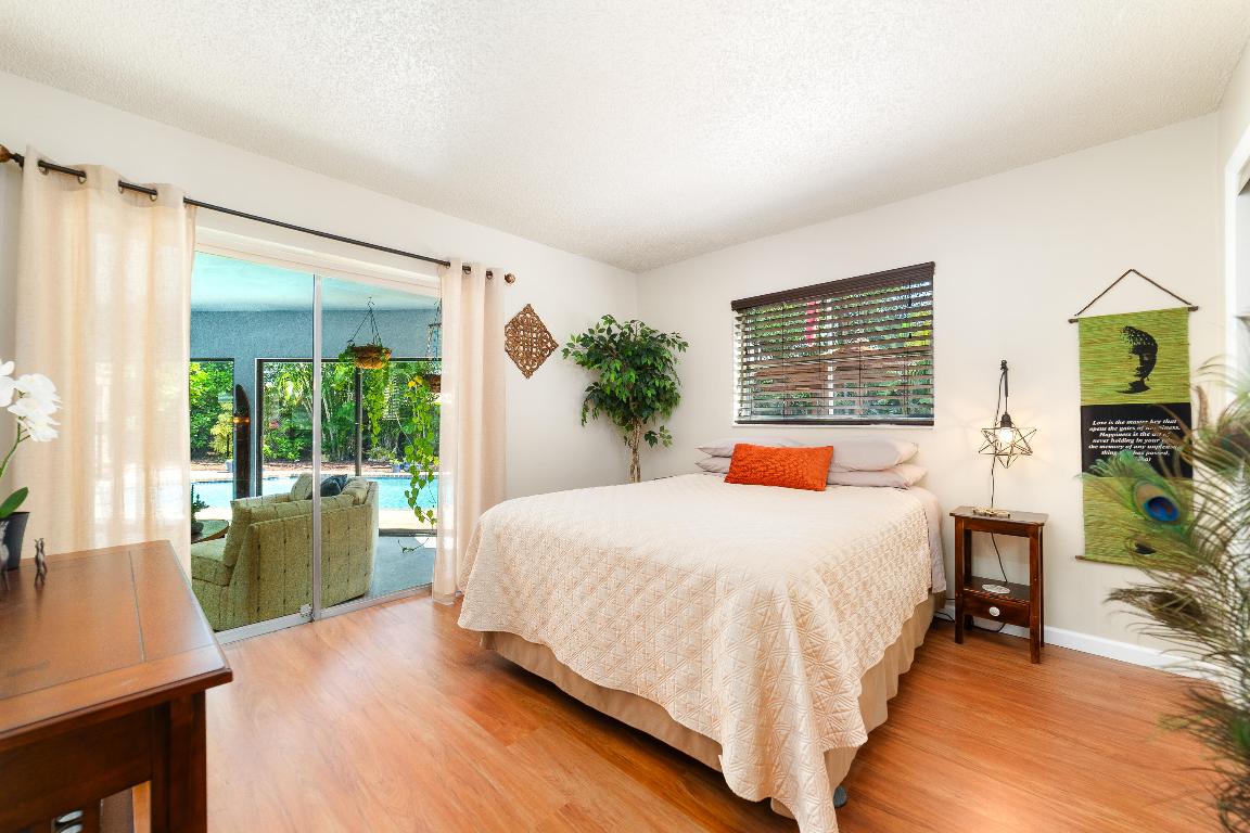 BOCA RATON SQUARE UNIT 19 - Residential