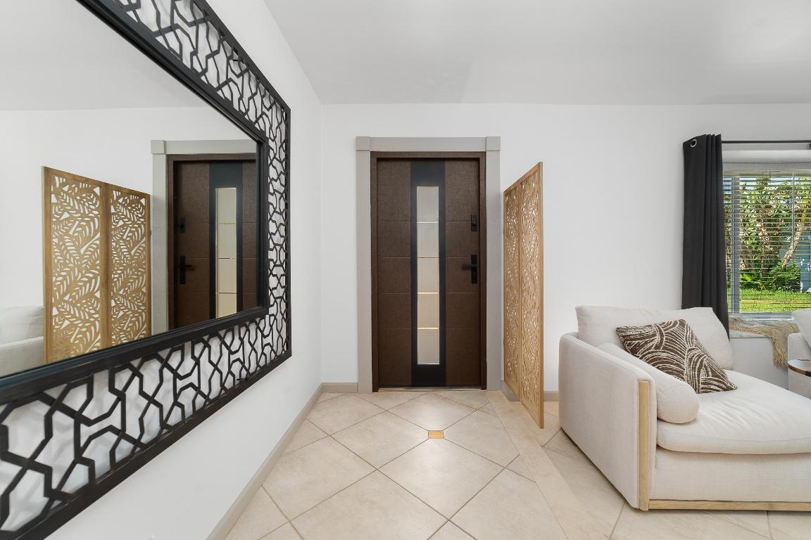 BOCA RATON SQUARE UNIT 19 - Residential