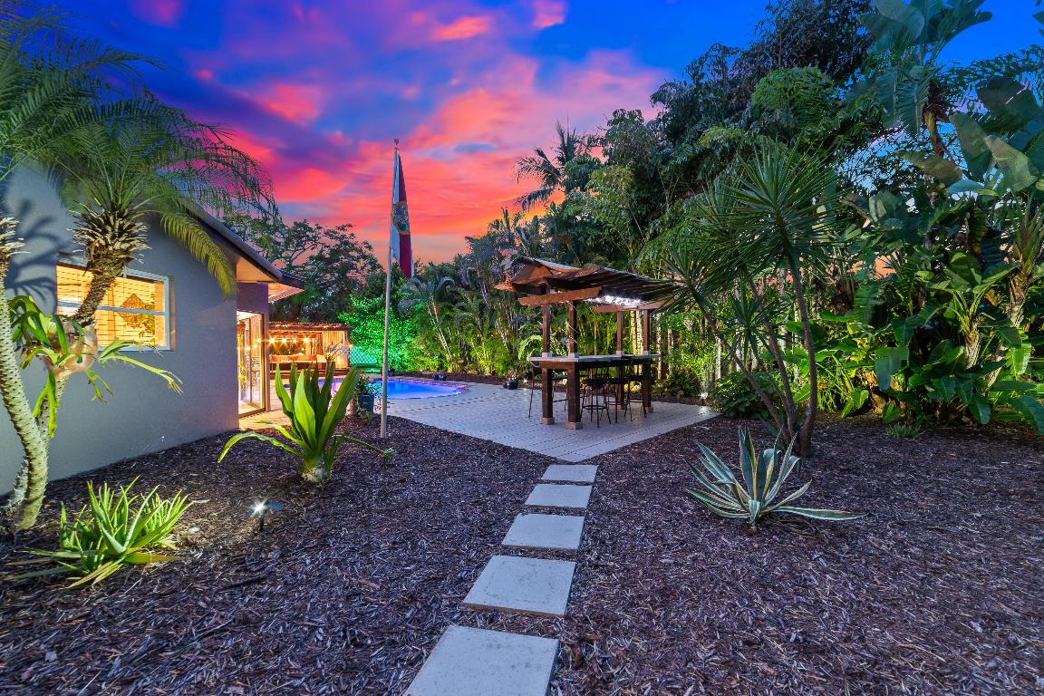 BOCA RATON SQUARE UNIT 19 - Residential