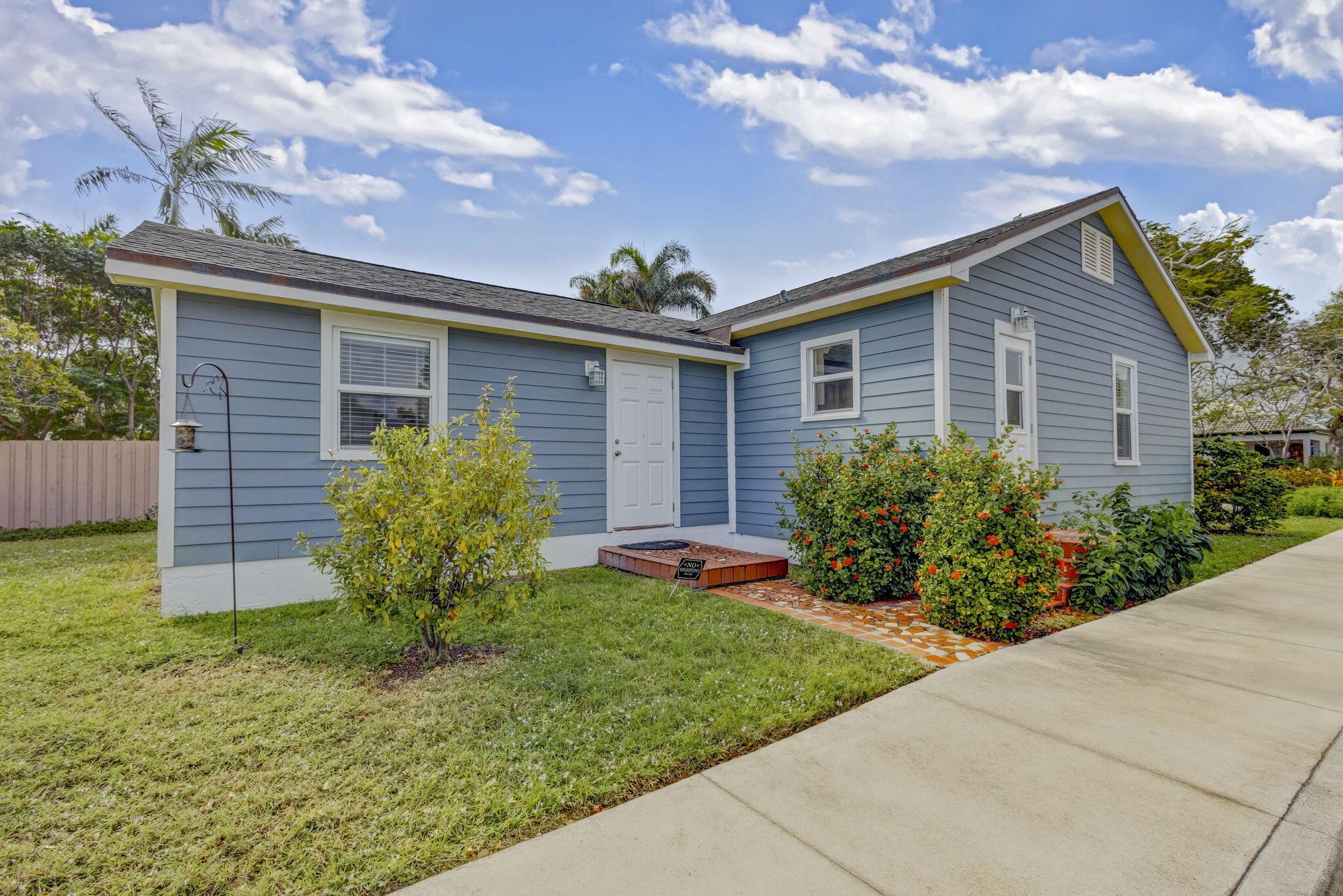 LAKE WORTH TOWN OF - Residential