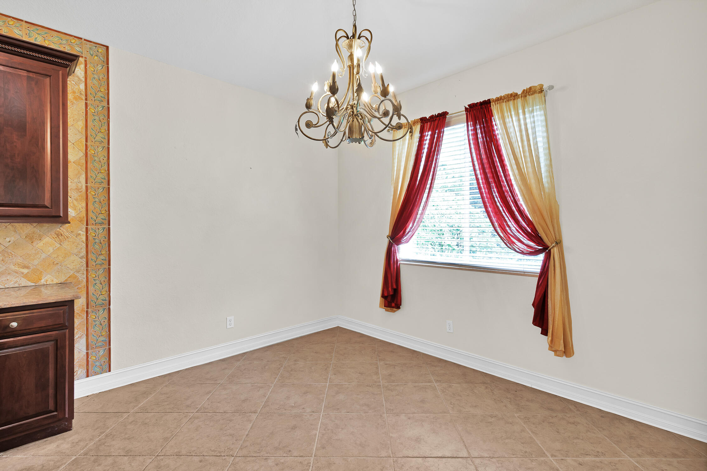 WOODFIELD PD PHASE 1 LOT 215 PBI 20-50 - Residential