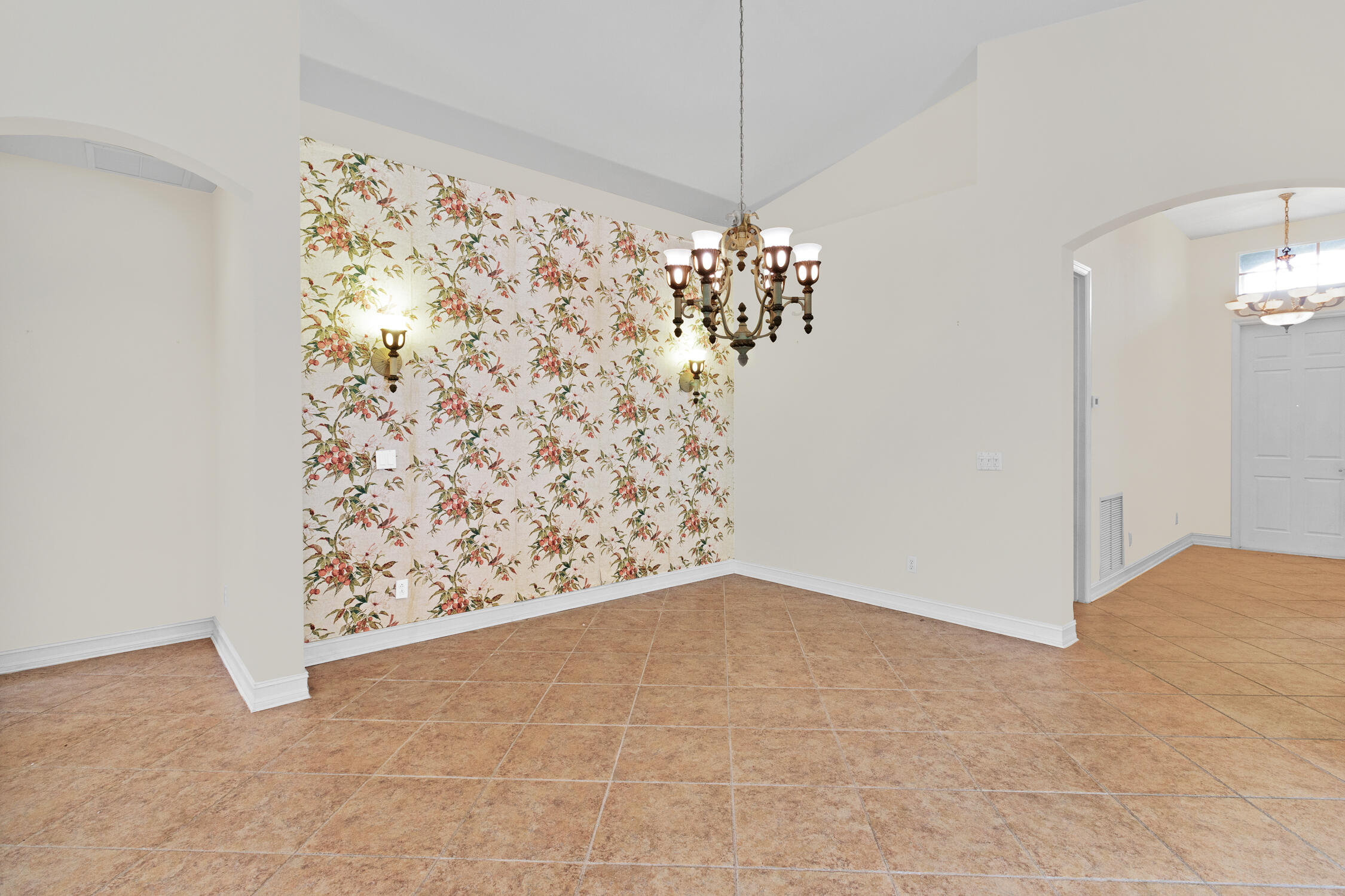 WOODFIELD PD PHASE 1 LOT 215 PBI 20-50 - Residential