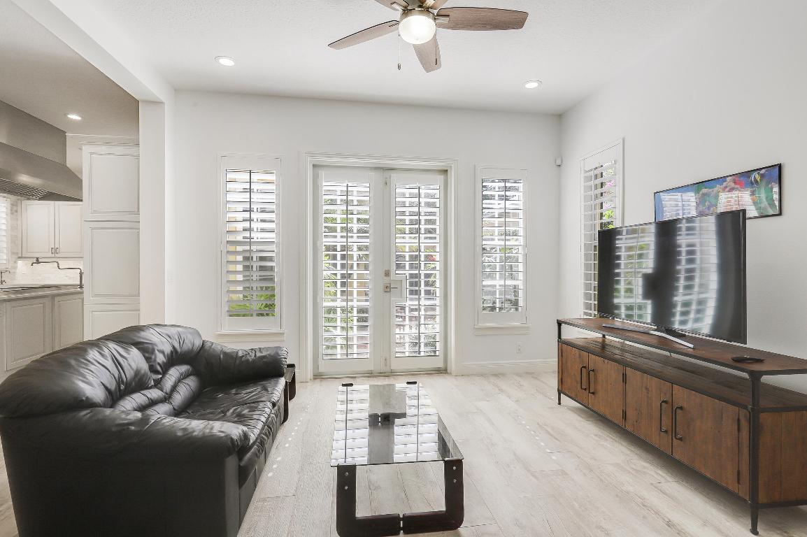 BOTANICA - Residential Lease