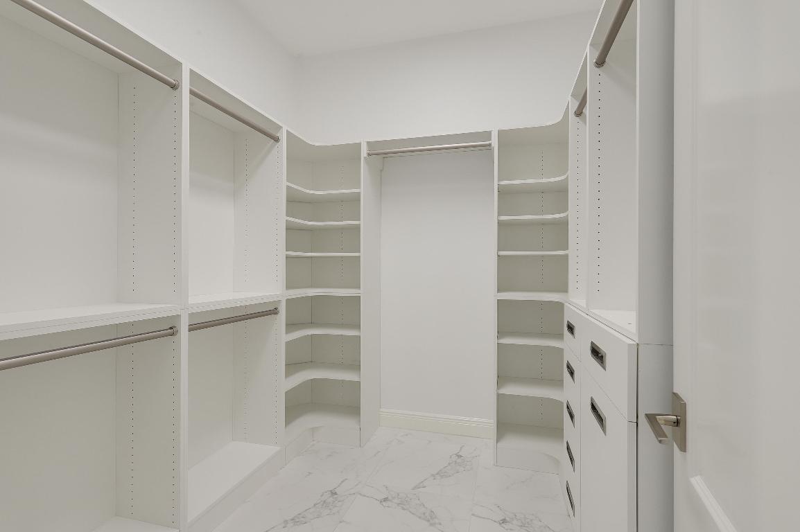 BOTANICA - Residential Lease