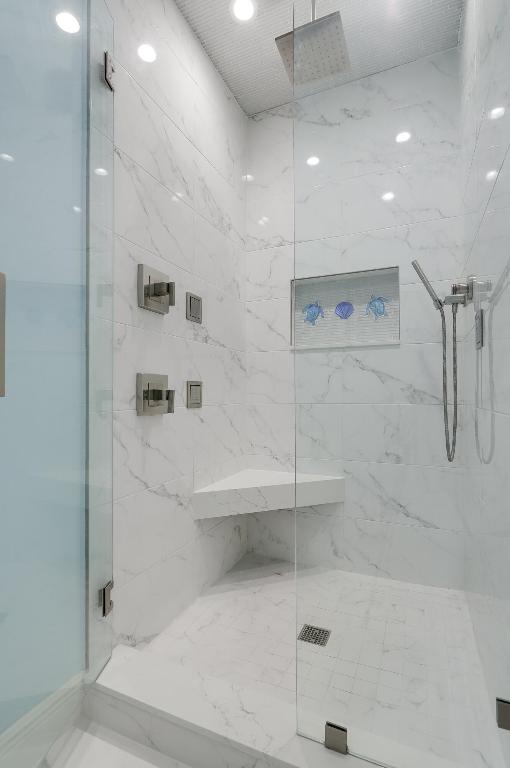 BOTANICA - Residential Lease