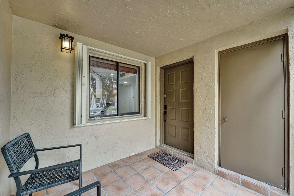 Photo of 310 Lakeview Drive #105, Weston, FL 33326 (MLS # B26082555)