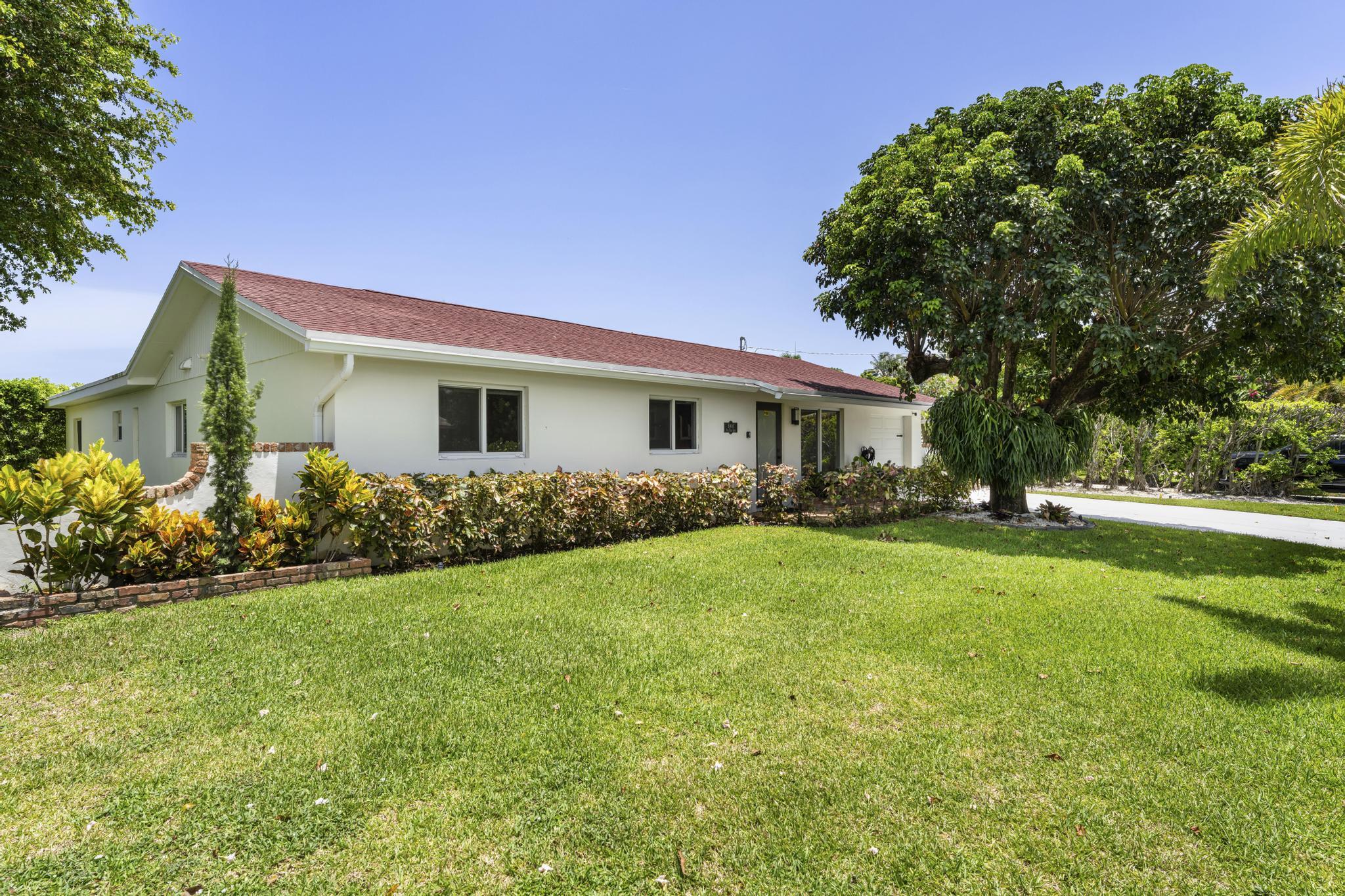 8416 Pine Tree Lane