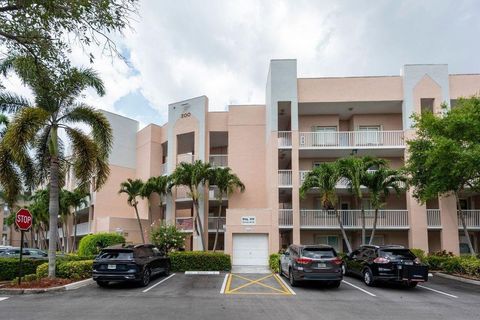 Condominium in Sunrise FL 2541 Nob Hill Rd Rd.jpg
