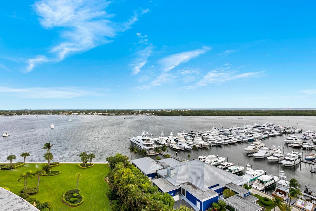 Photo of 120 Lakeshore Drive #Ph-36, North Palm Beach, FL 33408 (MLS # R10943907)