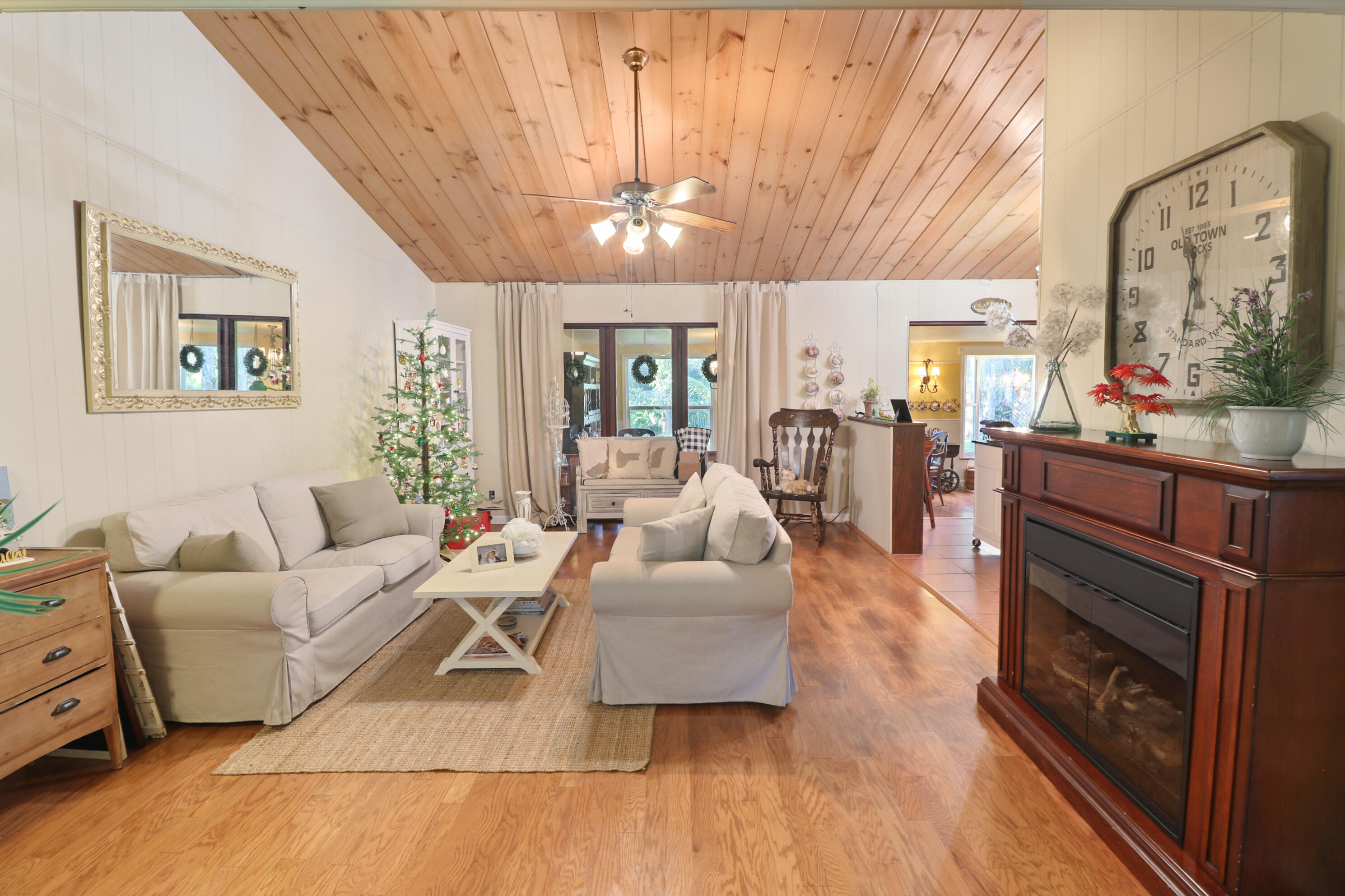 FLA FRUIT LANDS CO SUB NO 2 - Residential