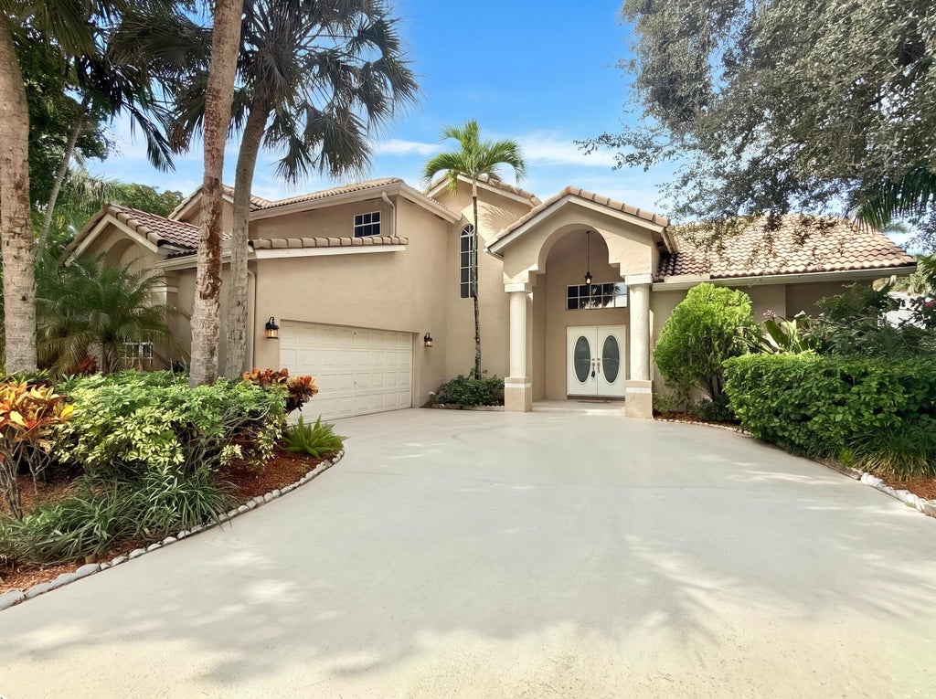 Photo of 10921 Haydn Drive, Boca Raton, FL 33498 (MLS # B26093890)