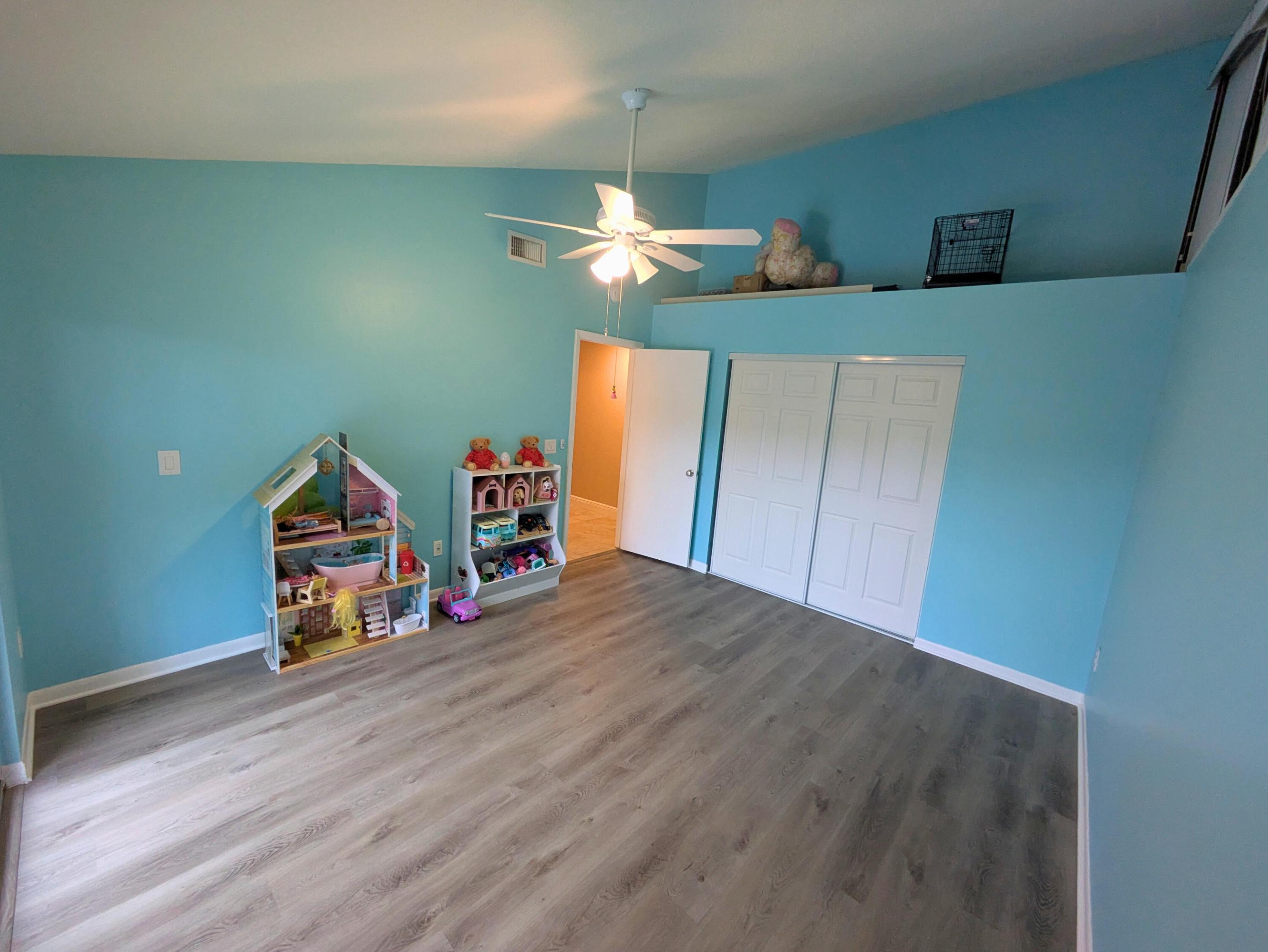 WESTWOOD GARDENS 3 - Residential