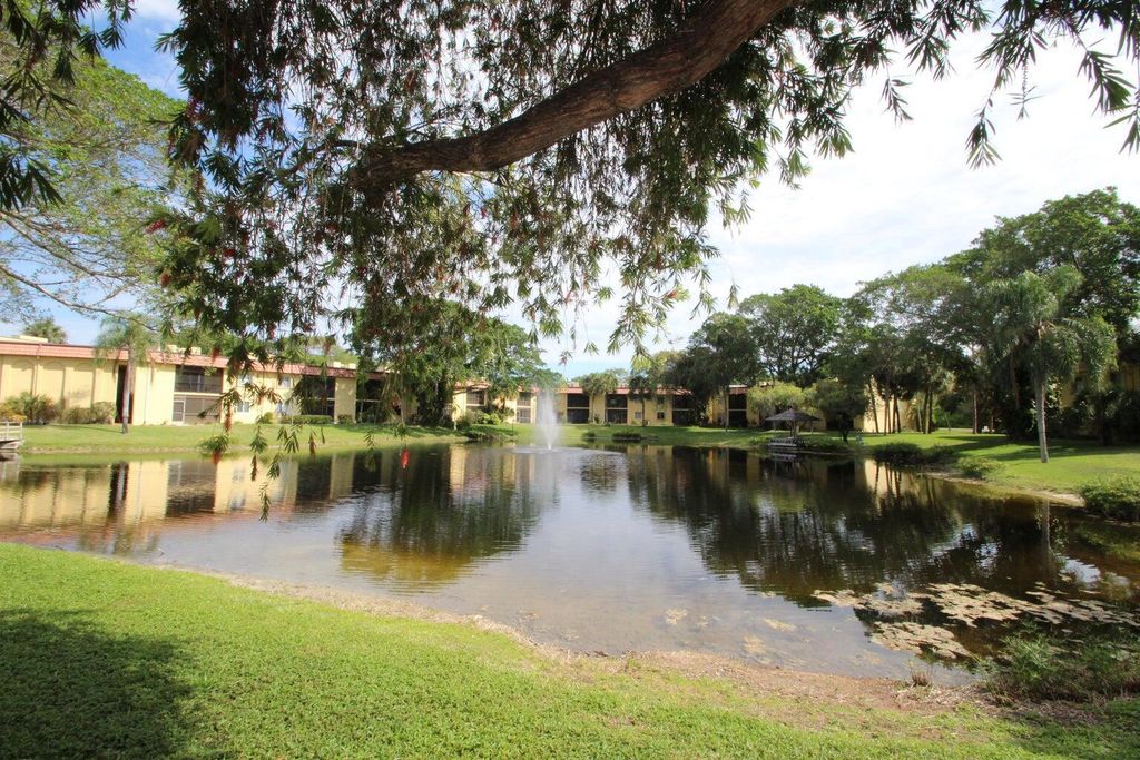 Photo of 878 SW 9th Street Circle #202, Boca Raton, FL 33486 (MLS # R11003809)